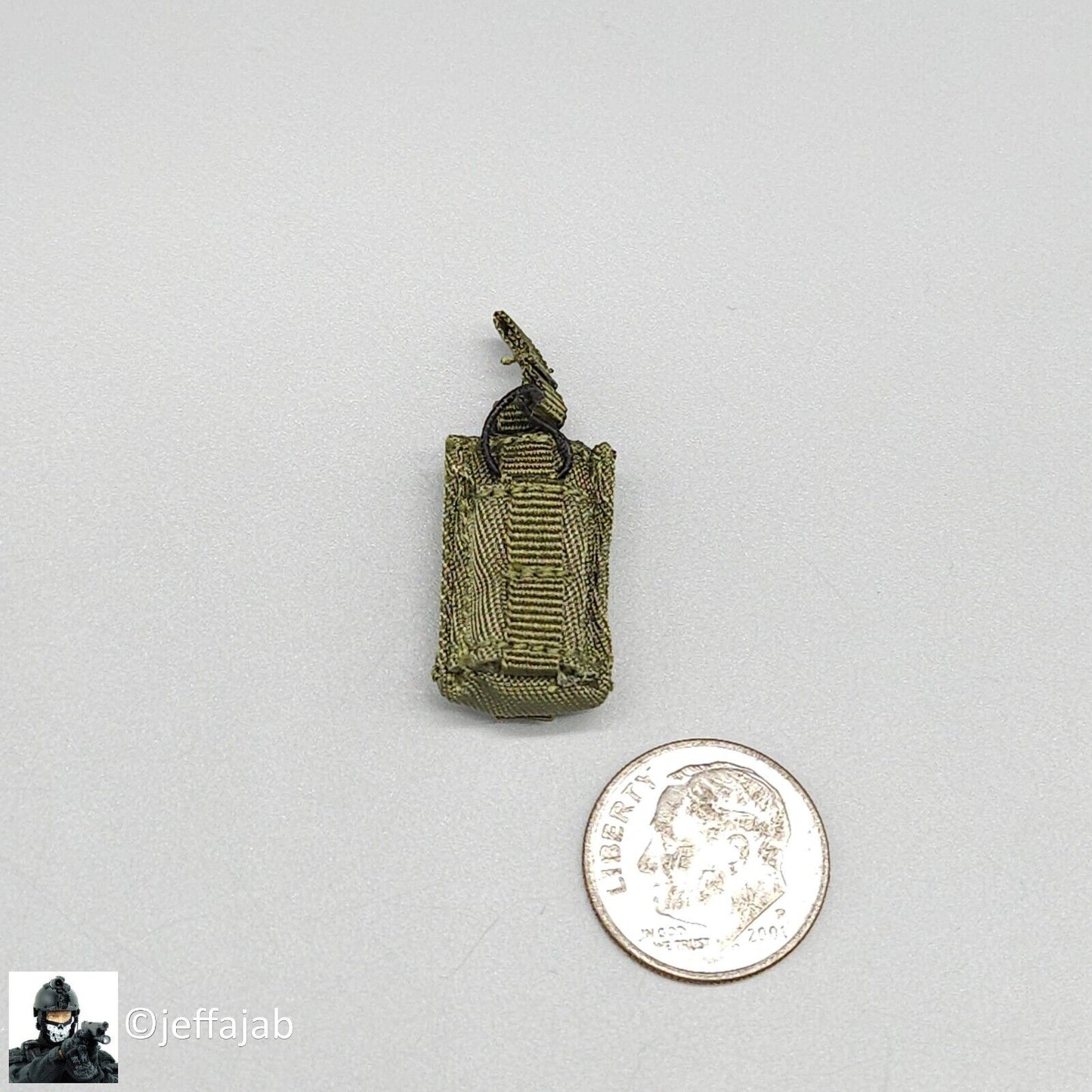 1:6 Soldier Story The Division 2 Agent Brian Johnson Green Pistol Mag Belt Pouch