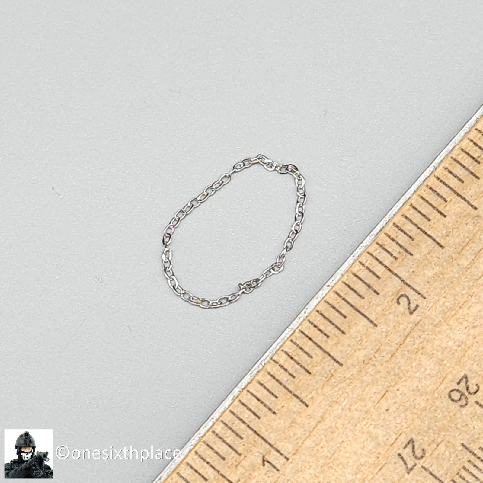 1:6 Soldier Story PUBG Battlegrounds Female Taego Silver Necklace