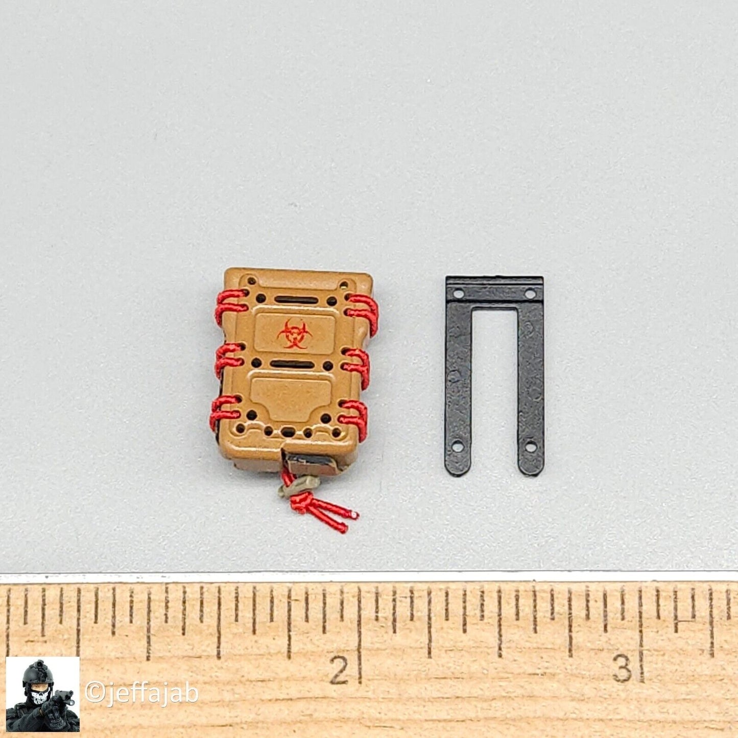 1:6 scale Easy & Simple Doom's Set Coyote Rifle Mag Pouch (x1) for 12" Figure