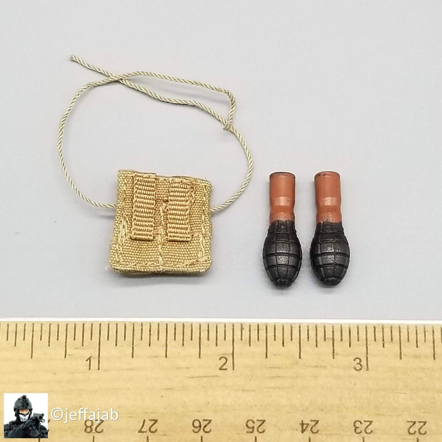 1:6 Ujindou Vietnam Female Viet Cong Guerilla Metal Grenades w/ Pouch 12" Figure
