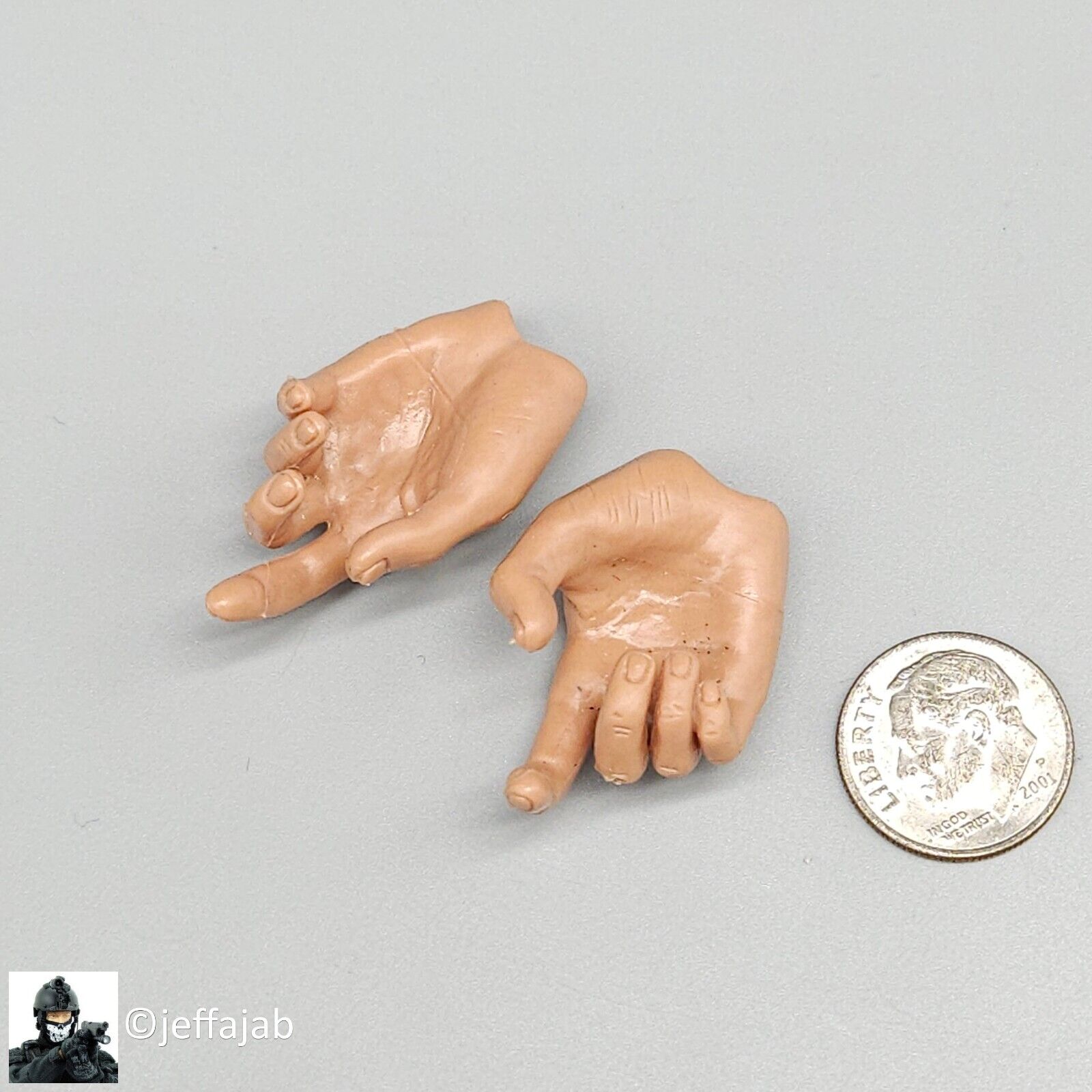 1:6 Hot Toys Style Replacement Male Nude Hands (x2) for 12" Figures