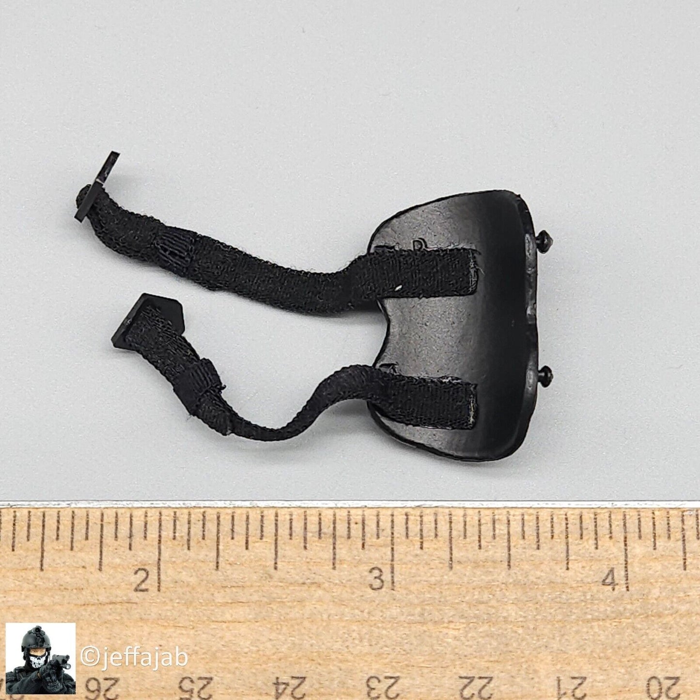 1:6 KSToys Doomsday Guardian Black Knee Pad (x1) for 12" Figures