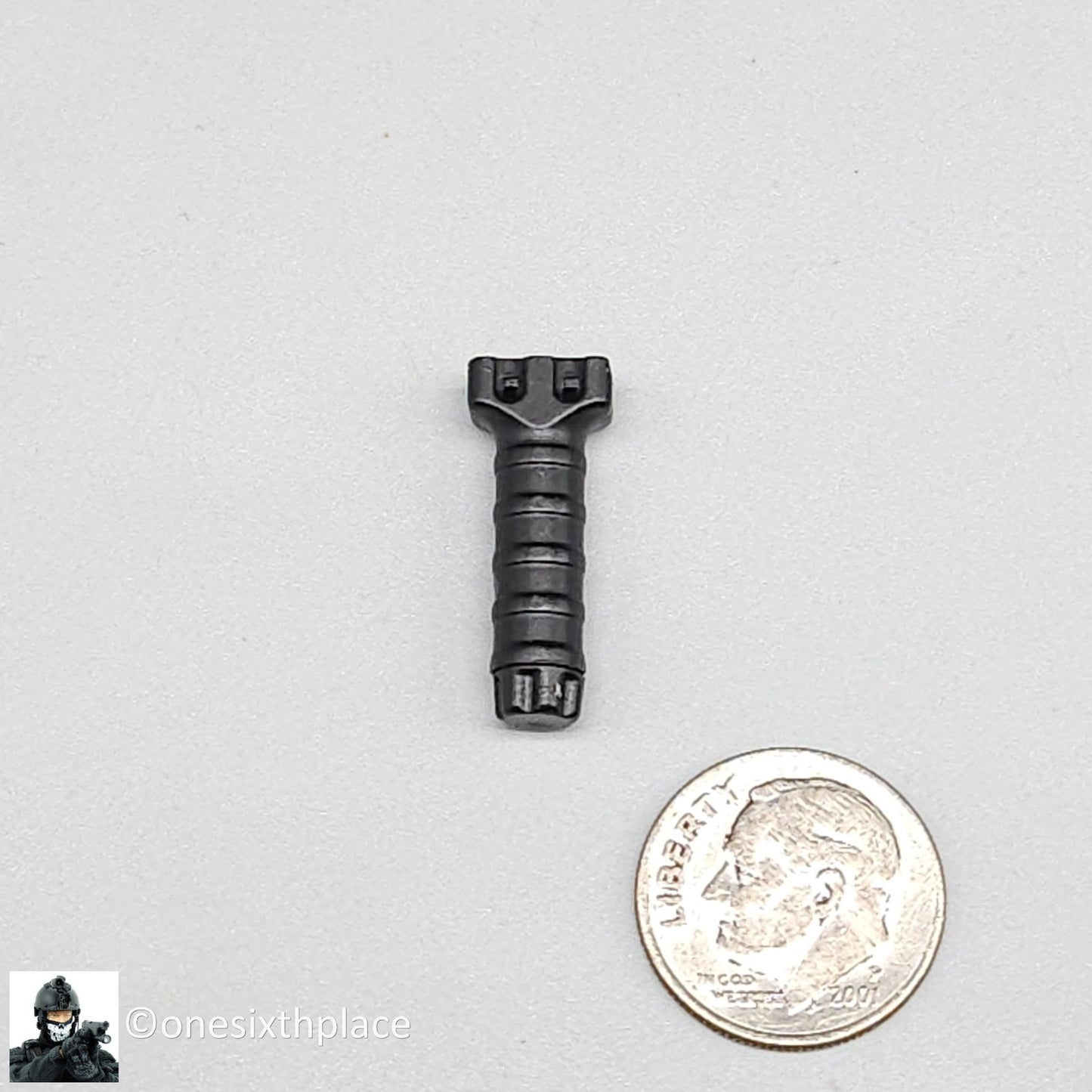 1:6 scale Soldier Story Tango Down Vertical Foregrip Rifle Accessory 12" Figures