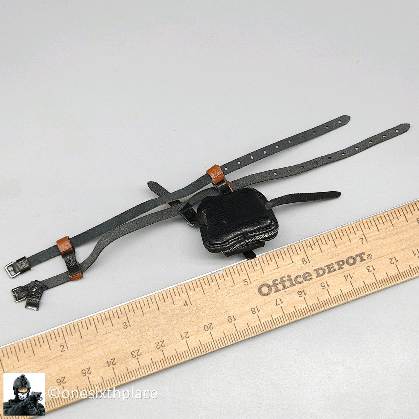 1:6 Soldier Story PUBG Battlegrounds Female Taego Black Belt w/ Utility Pouch