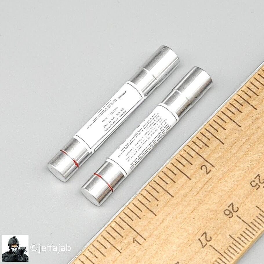 1:6 Ujindou Vietnam MACV-SOG Cross-Border Operation Metal Signal Flares (x2)