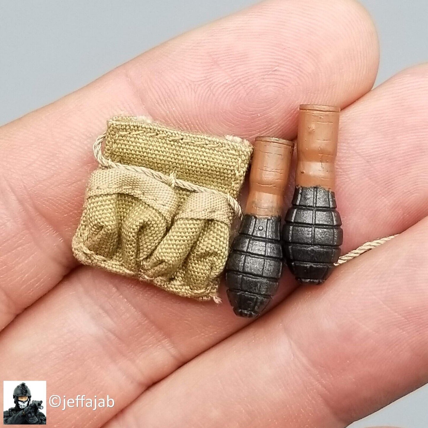 1:6 Ujindou Vietnam Female Viet Cong Guerilla Metal Grenades w/ Pouch 12" Figure