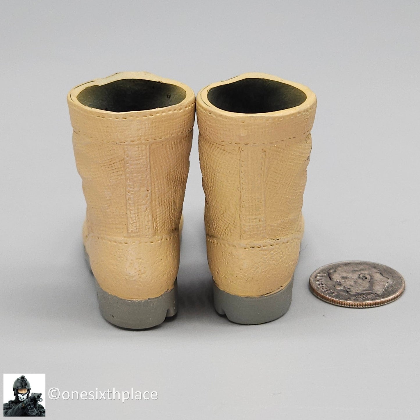 1:6 scale Dragon USMC Curtis Desert Combat Boots (Foot Type) for 12" Figures