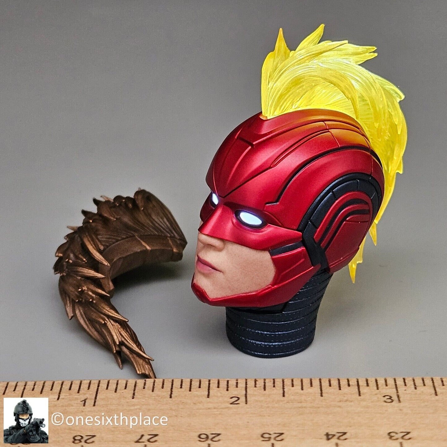 1:6 scale Hot Toys Captain Marvel Female LED Light Masked Head for 12" Figures