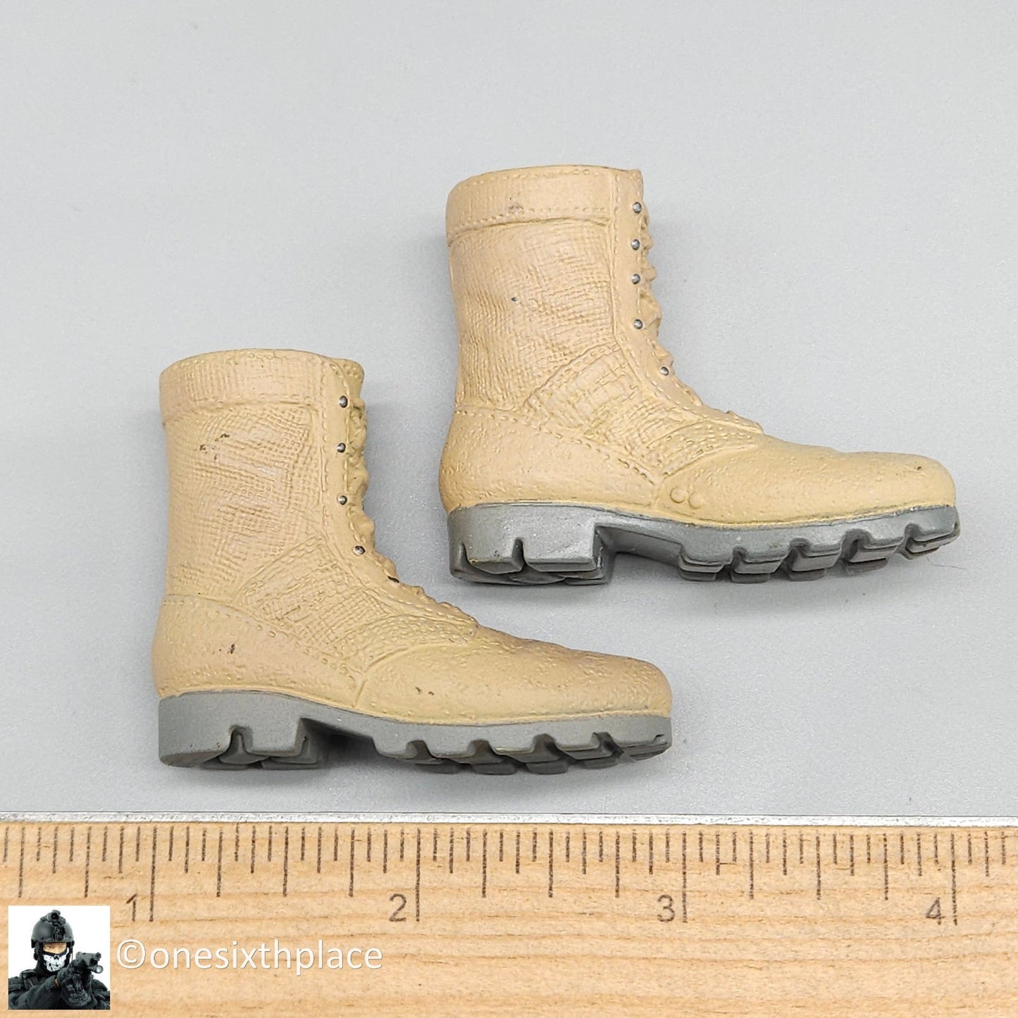 1:6 scale Dragon USMC Curtis Desert Combat Boots (Foot Type) for 12" Figures