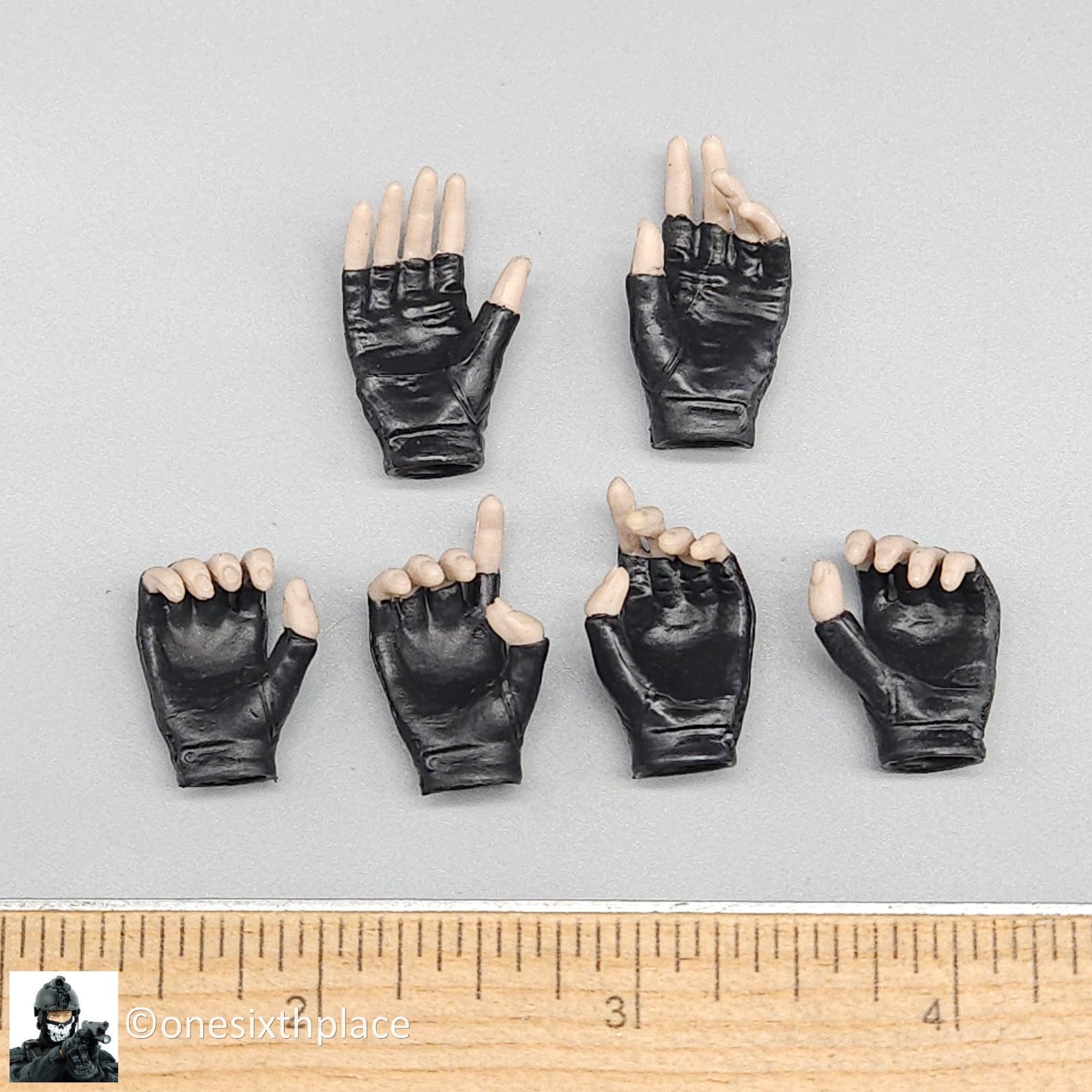 1:6 VS Toys Battlefield Girl Female Black Gloved Hands Set (Pale) for 12" Figure