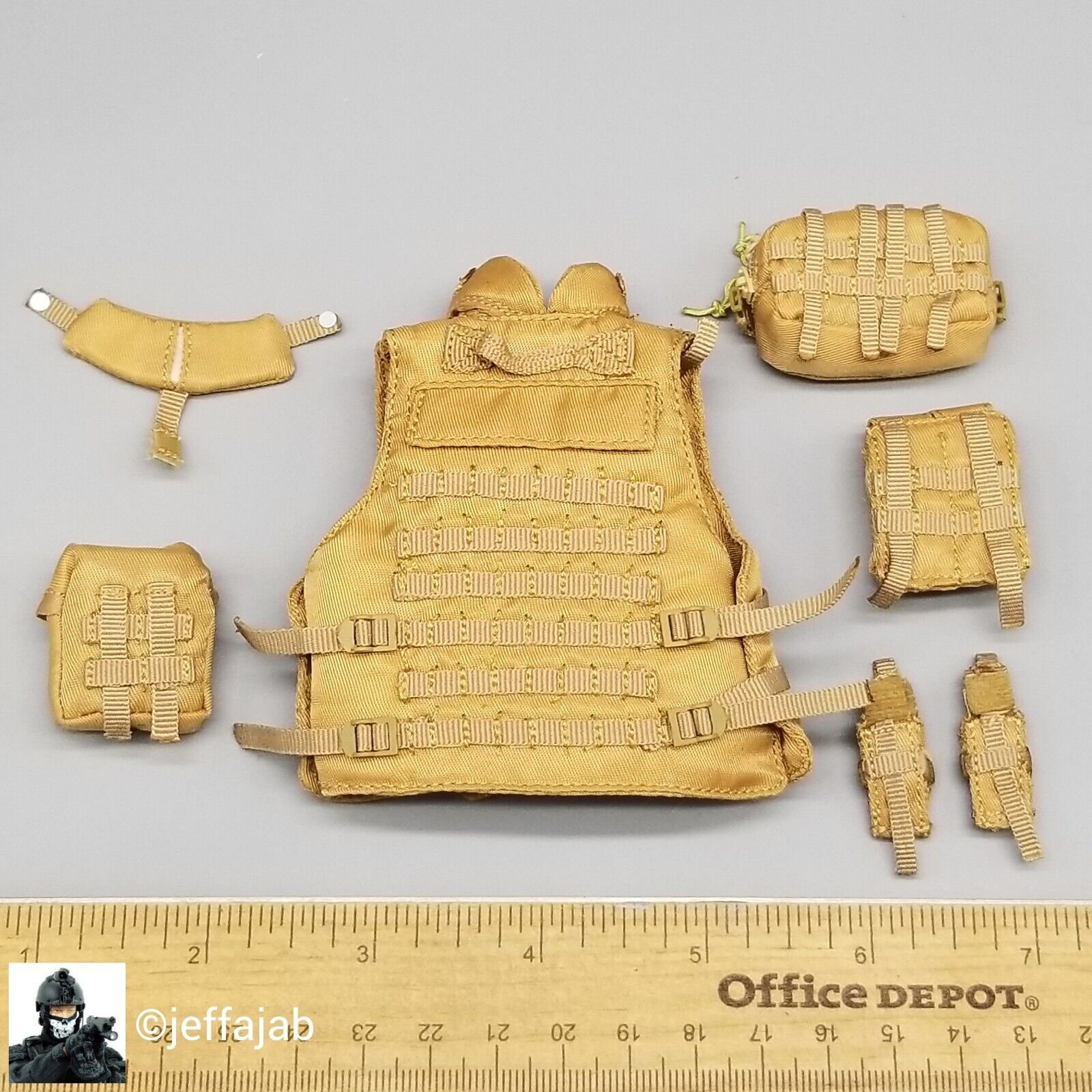 1:6 Scale Flagset Female USMC Dog Trainer Tan Vest w/ Pouches for 12" Figures