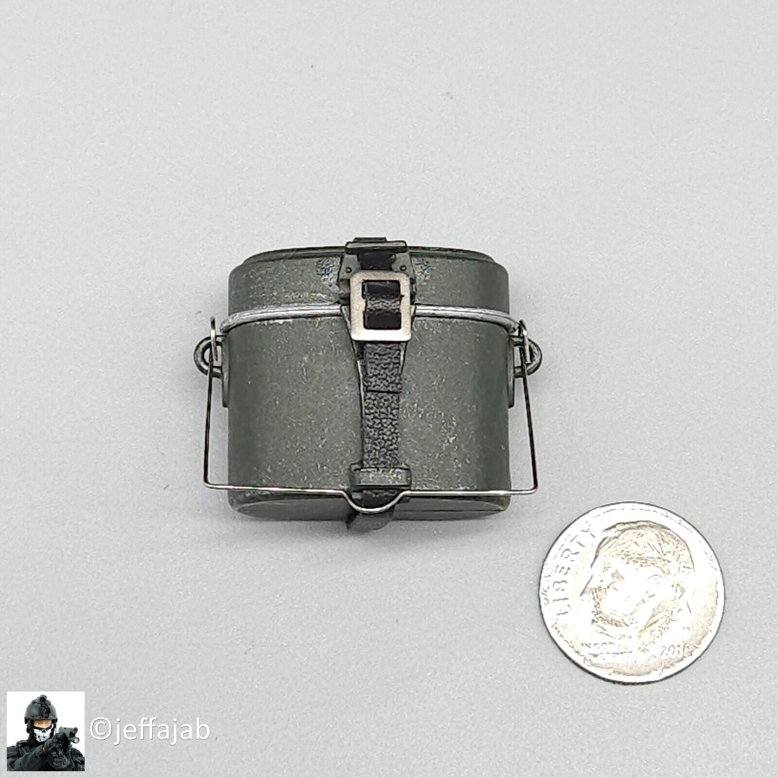 1:6 scale Dragon WWII German Mess Kit (Plastic) for 12" Figures