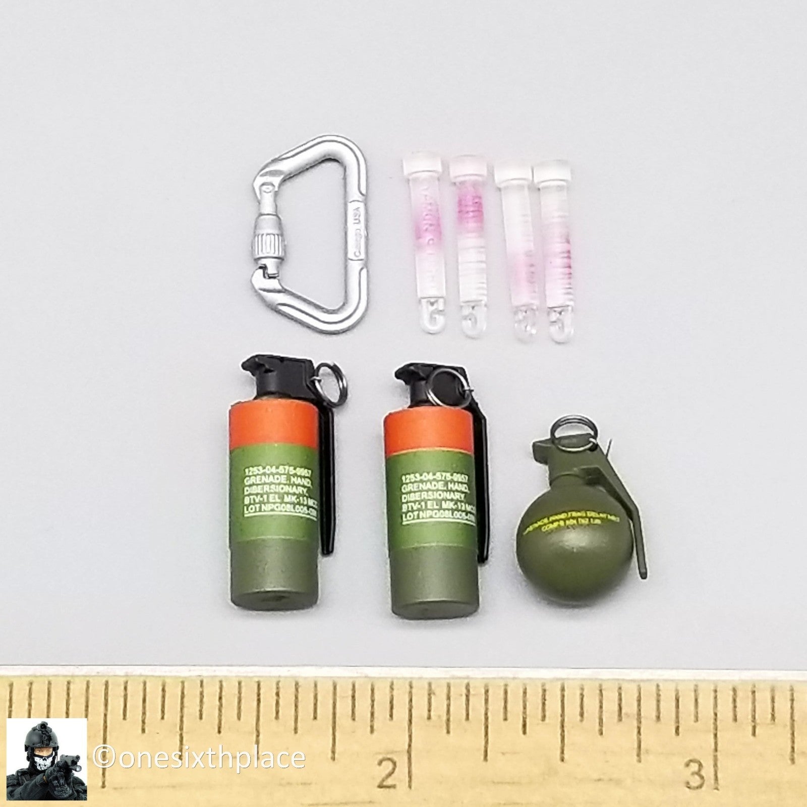 1:6 Easy & Simple NSWDG Infiltration Team Grenades Carabiner Glowsticks Set