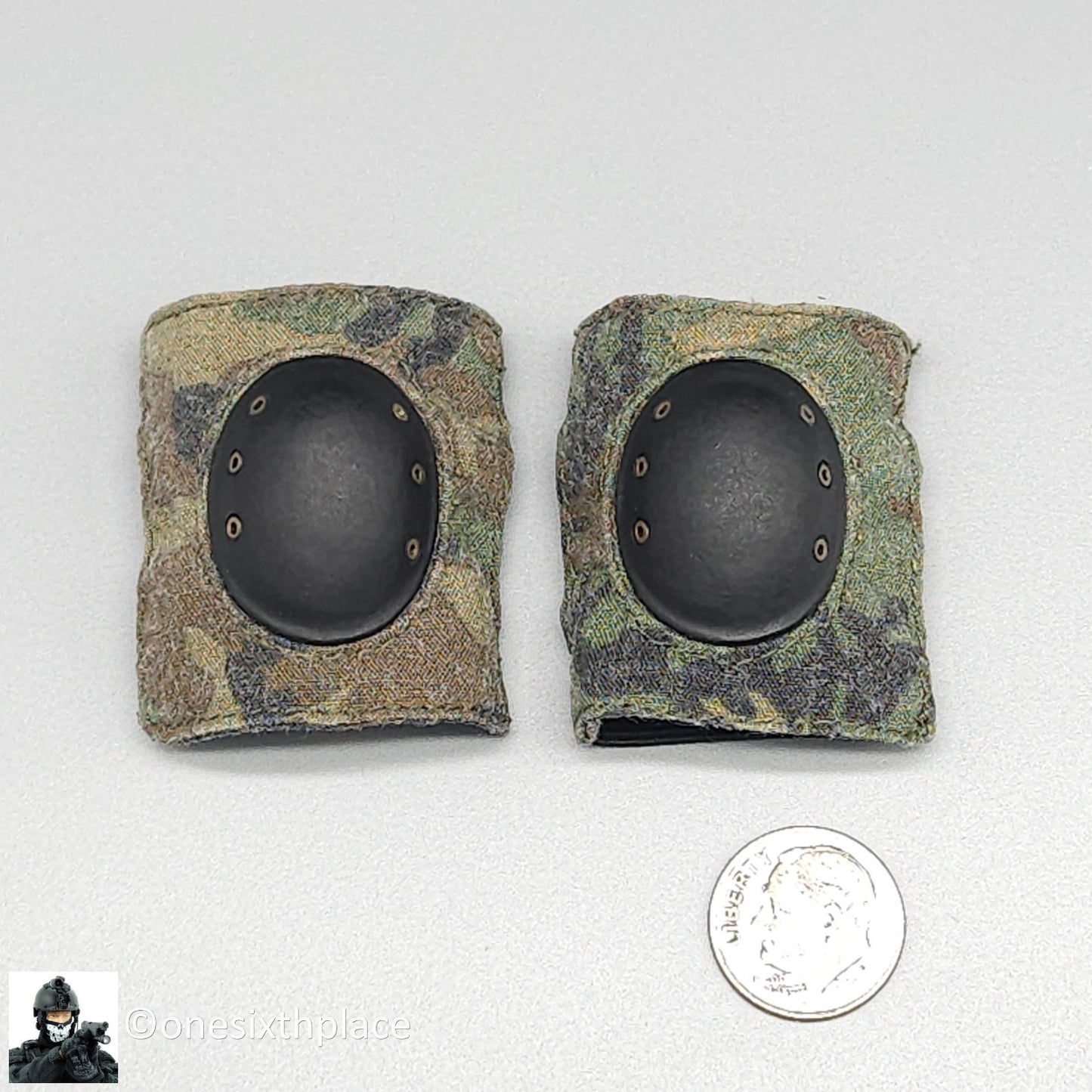 1:6 scale Dragon US Army Alex Woodland Camo Knee Pads for 12" Figures