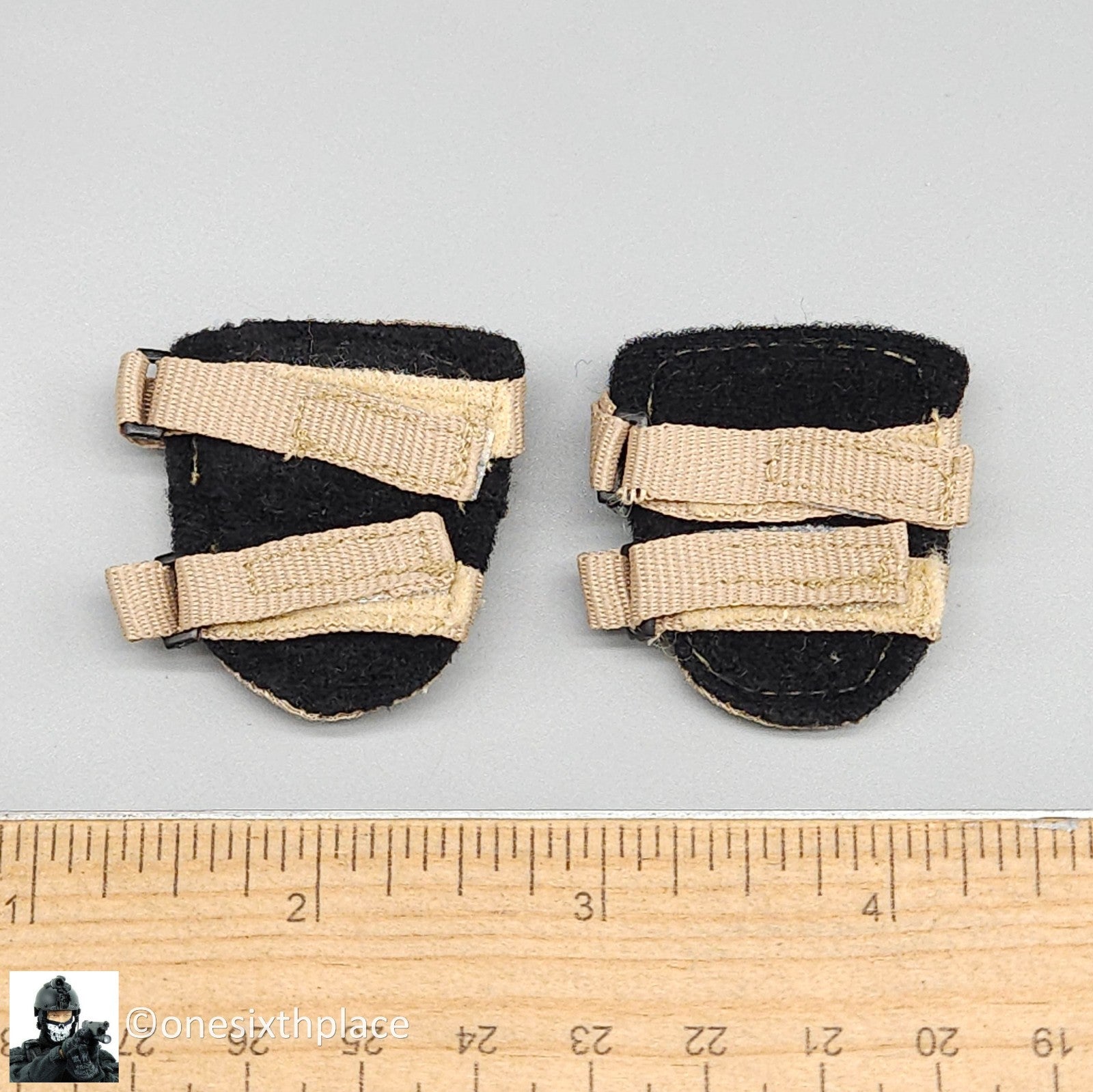 1:6 scale BBI US Airborne Jerry Ellis Tan Knee Pads for 12" Figures