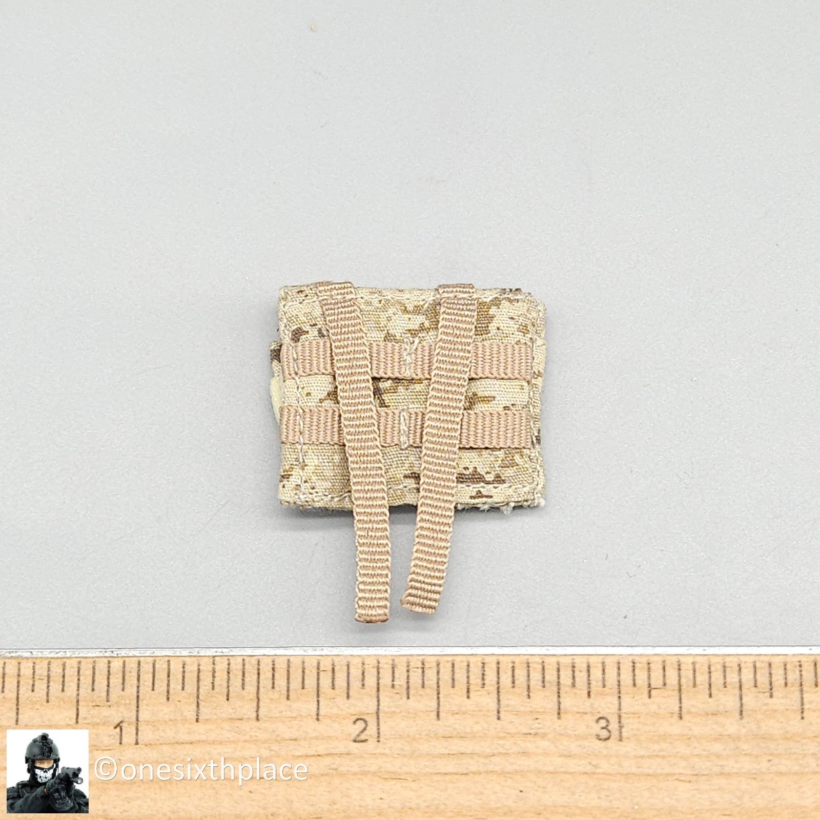 1:6 scale Toys City AOR1 Camo Admin Pouch for 12" Figures