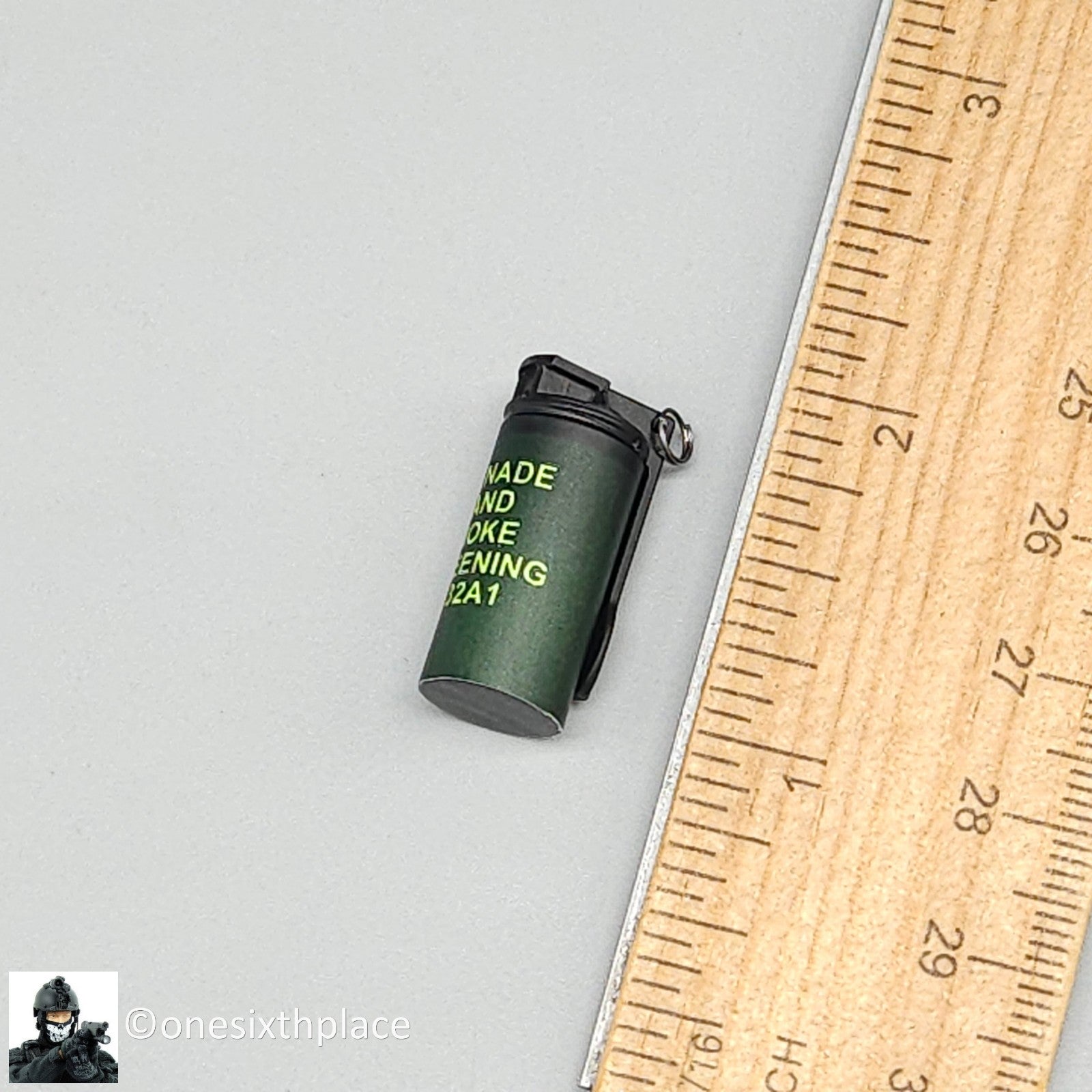 1:6 Easy & Simple British Army Brigade of Gurkhas 132A1 Smoke Grenade