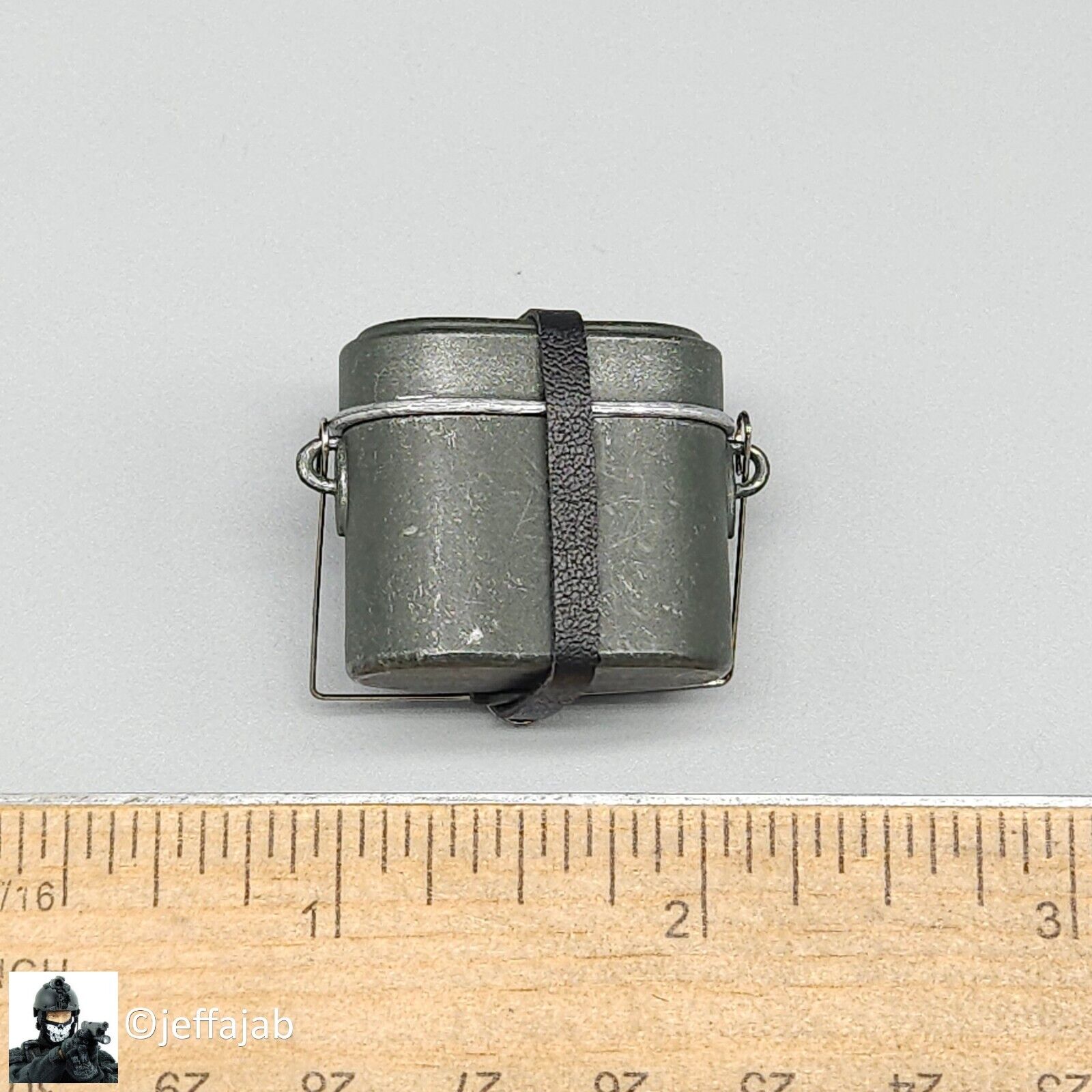 1:6 scale Dragon WWII German Mess Kit (Plastic) for 12" Figures