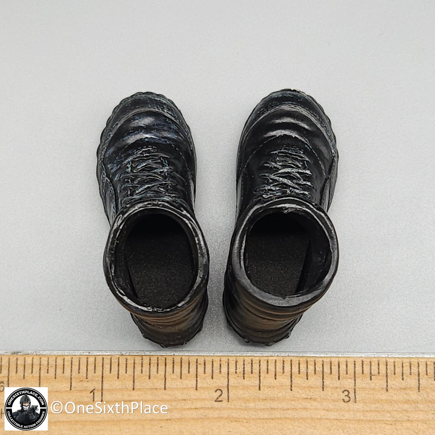 1:6 scale Very Hot Toys Black Oakley Boots (Foot Type) for 12" Figures