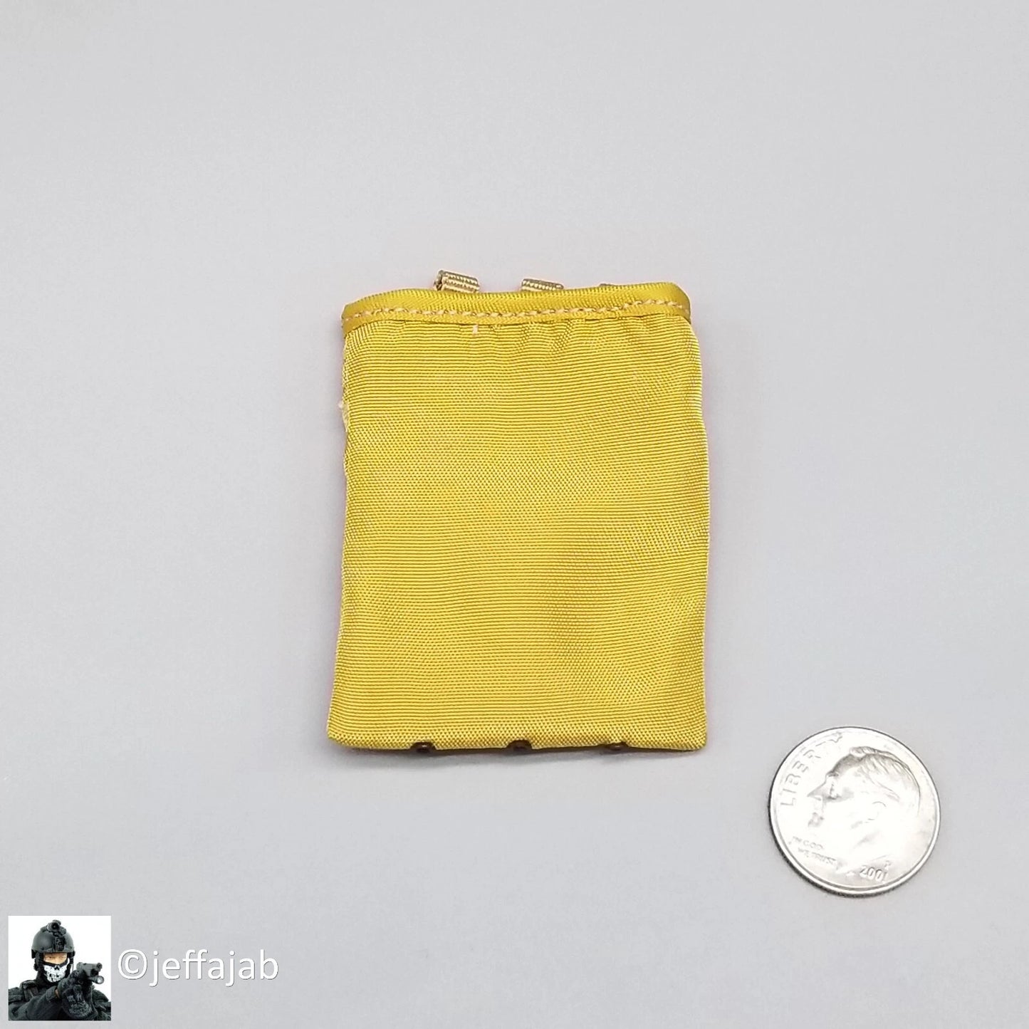 1:6 scale DamToys 31st MEU Force Reconnaissance Platoon Coyote Lt Tan Dump Pouch