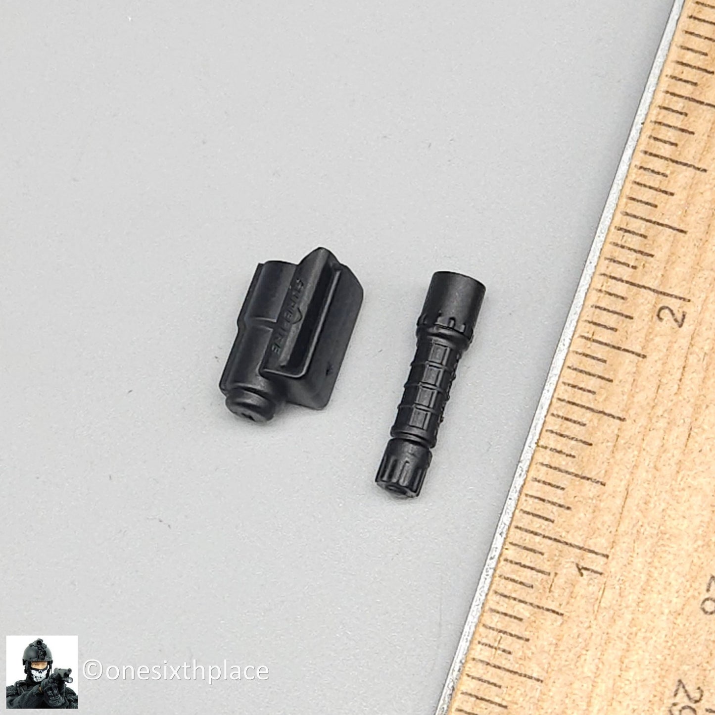 1:6 scale DamToys Russian Spetsnaz FSB Alpha Group Gunner Flashlight w/ Holder