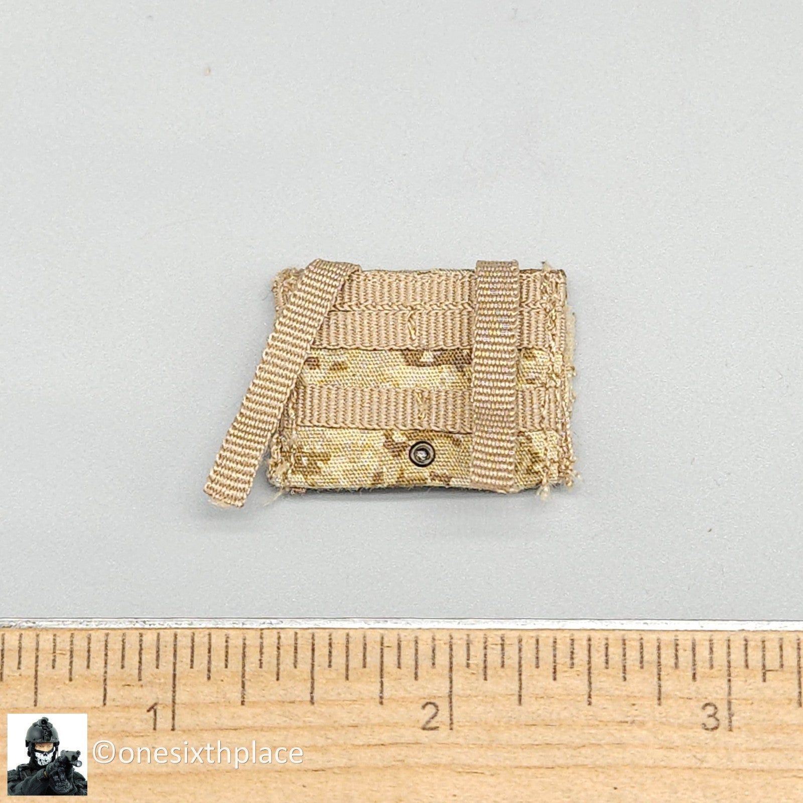 1:6 scale AOR1 Camo Admin Pouch for 12" Figures
