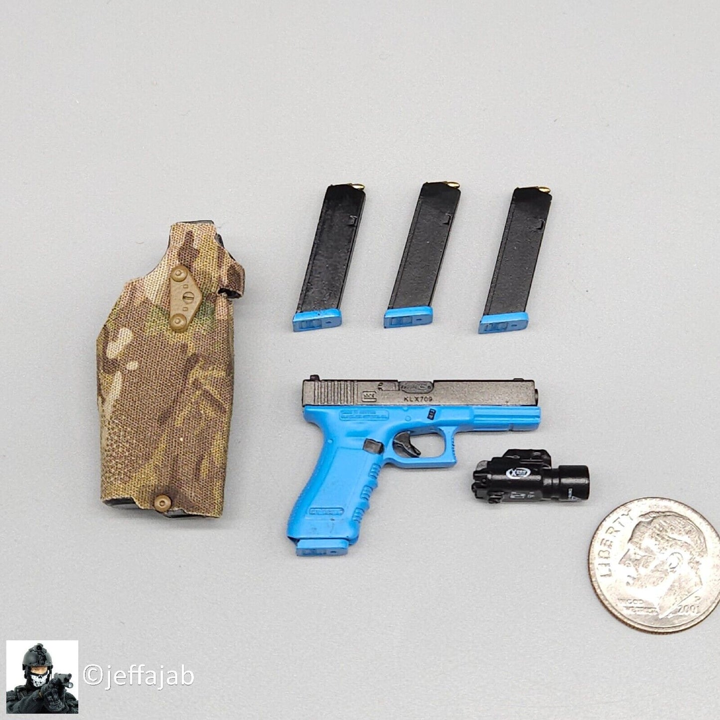 1:6 DamToys 31st MEU Force Reconnaissance Training Pistol w/ Holster 12" Figures