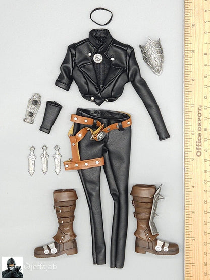 1:6 YM Toys Silver Haired Killer Female Leather Outfit w/ Boots for 12" Figures