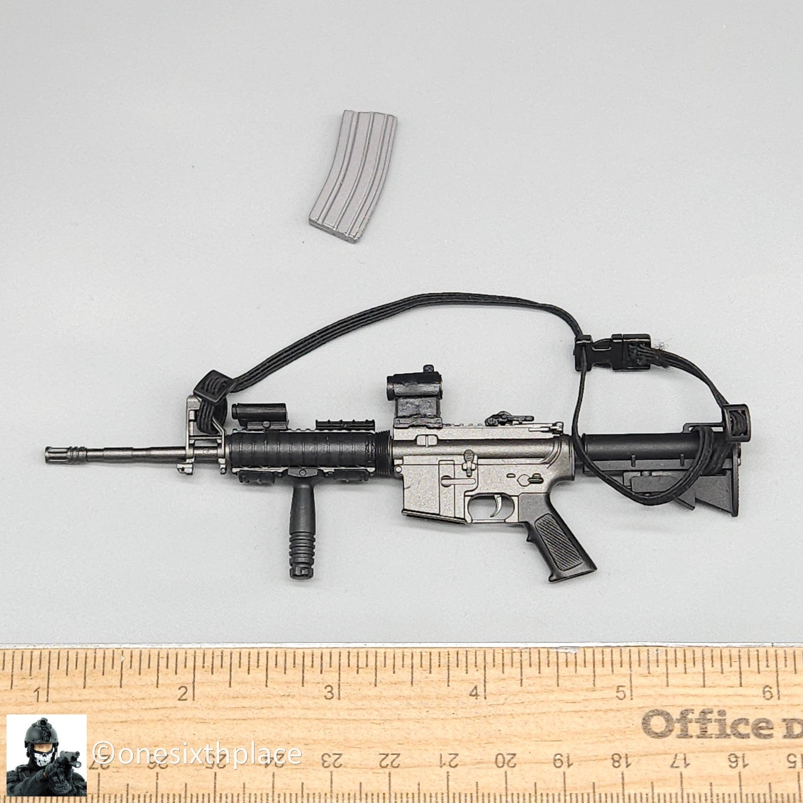 1:6 scale Dragon M4 Rifle w/  Micro Red Dot Sight for 12" Figures