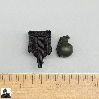 1:6 DamToys Extreme Zone Agent Hugh Laphroaig Black Grenade Pouch for 12" Figure