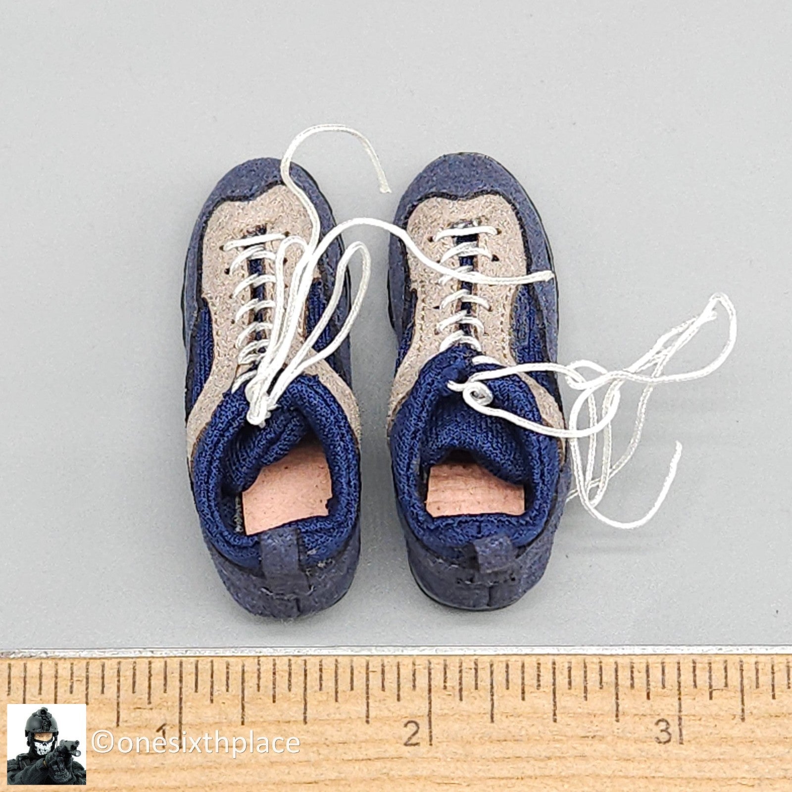 1:6 scale Flagset Serbia Sniper Mens Cloth Sneakers (Foot Type) for !2" Figures