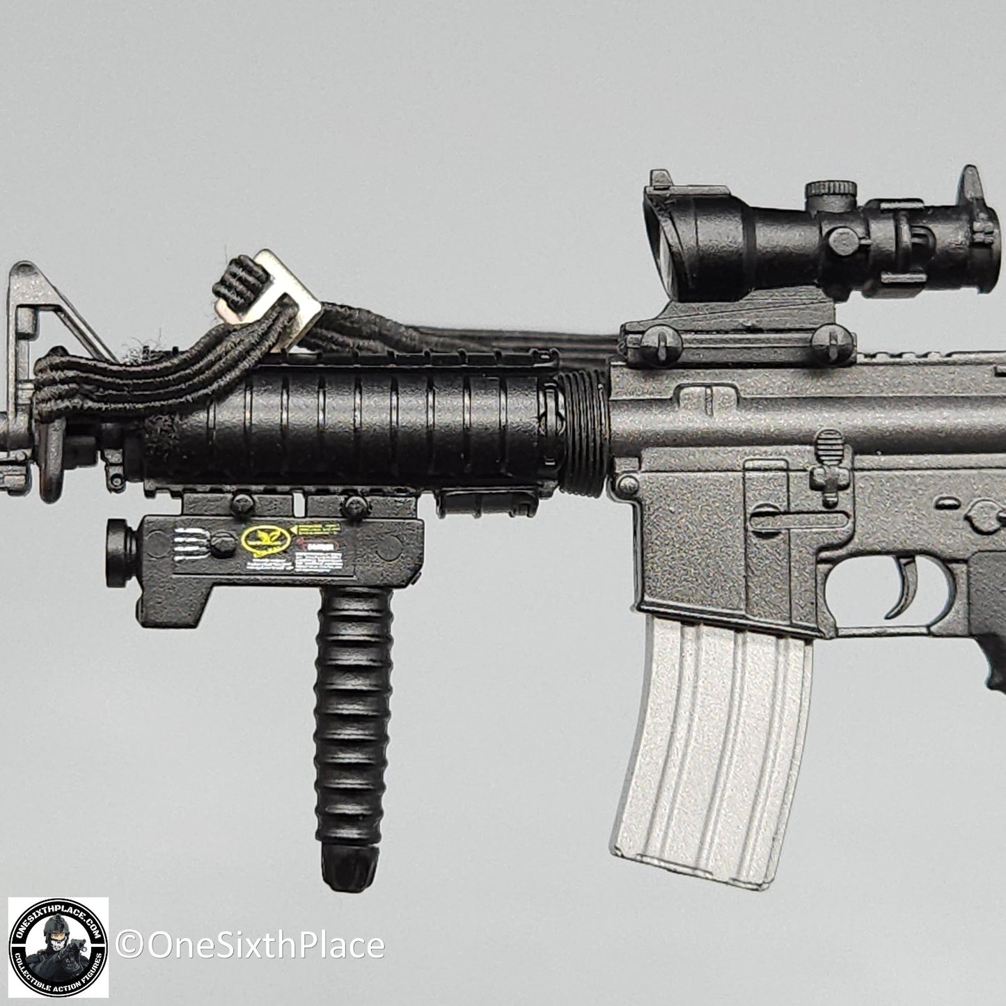 1:6 scale Dragon M4 Rifle w/ Acog Sight & Tactical Foregrip for 12" Figures