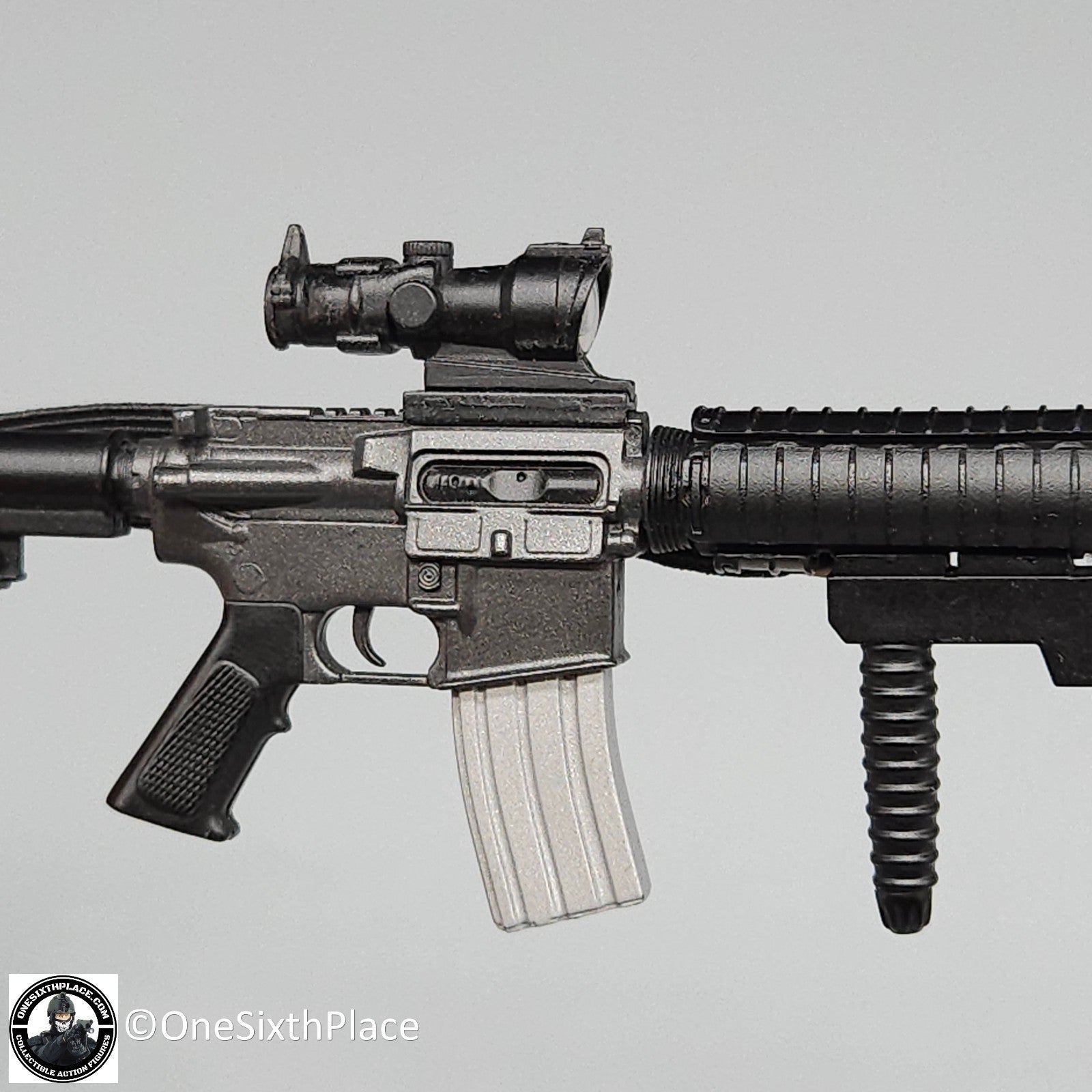 1:6 scale Dragon M4 Rifle w/ Acog Sight & Tactical Foregrip for 12" Figures