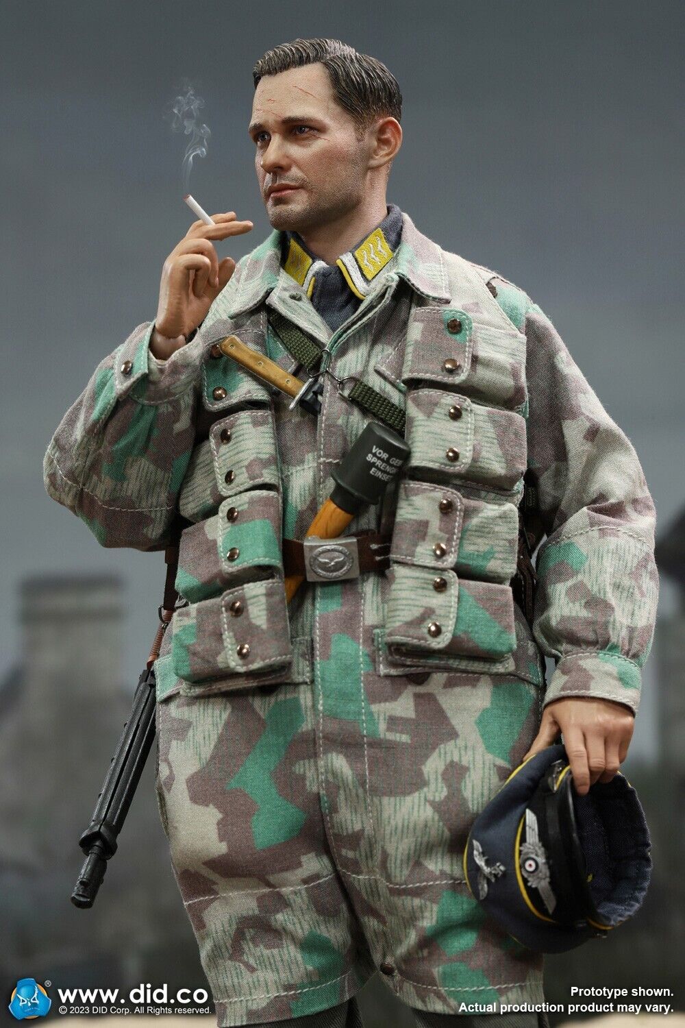 1:6 scale DID 20th Anniversary WWII German Fallschirmjager Axel 12" Figure