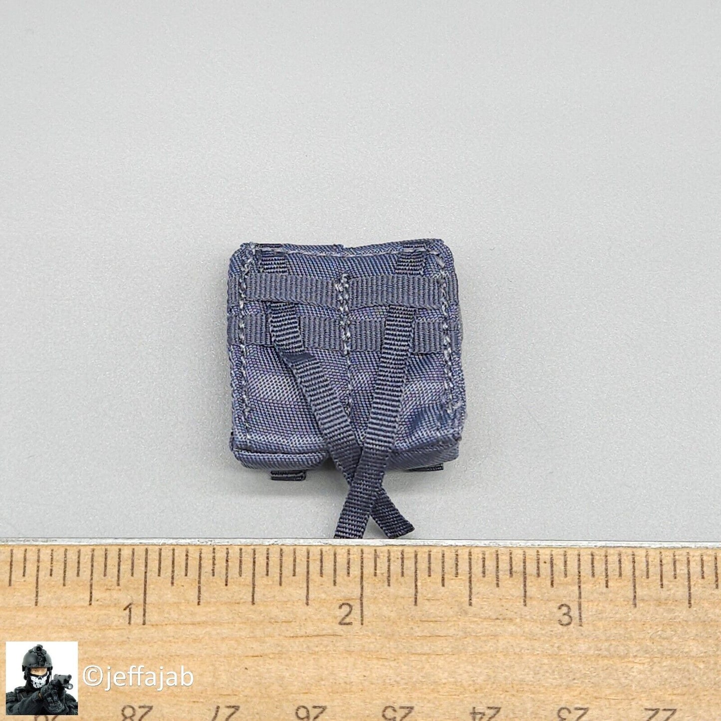 1:6 Soldier Story The Division 2 Agent Brian Johnson Gray Rifle Mag Pouch