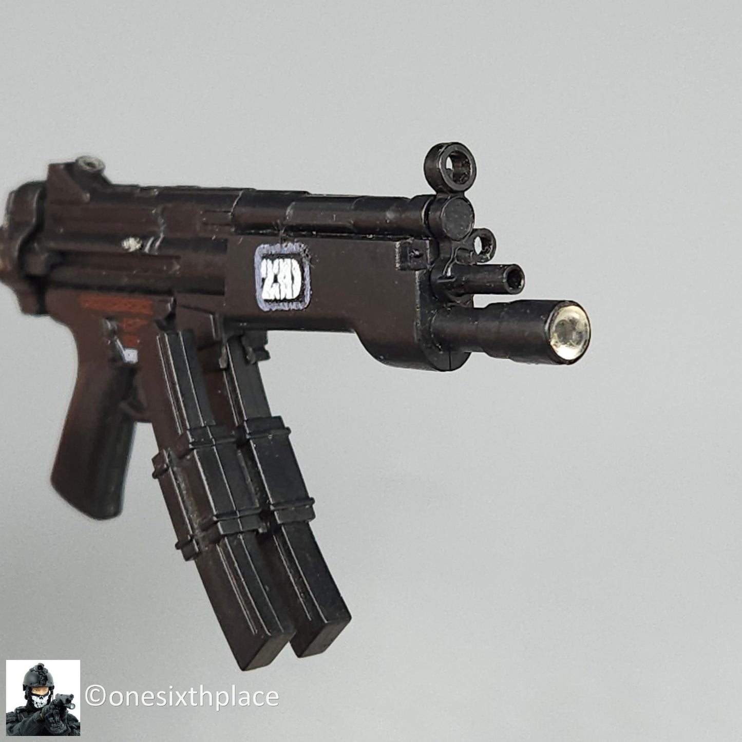 1:6 scale Pattiz Toys SWAT MP5 Submachine Gun for 12" Figures