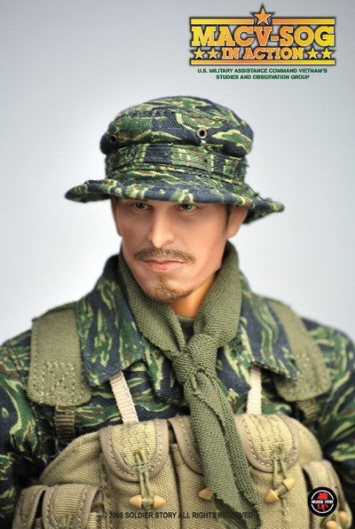 1:6 scale Soldier Story Vietnam MACV-SOG Wood & Metal AK47 Rifle for 12" Figures