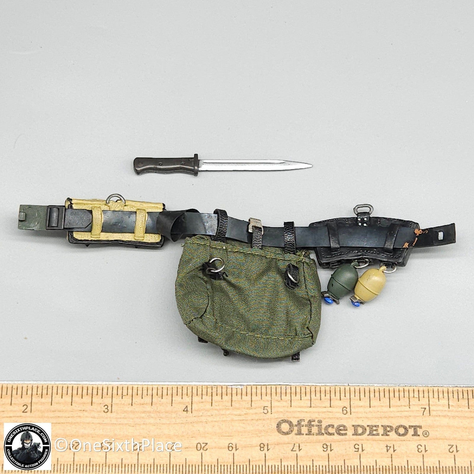 1:6 scale Dragon WWII German Volker Belt Ammo Pouch Knife Set or 12" Figures