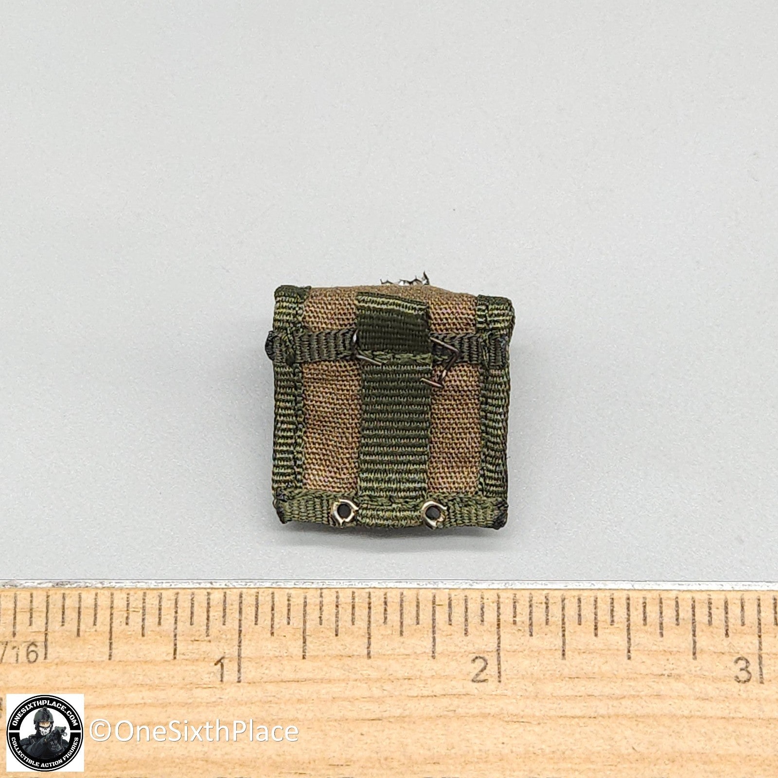 1:6 scale DiD Vietnam US Army Colonel James First Aid Pouch for 12" Figures
