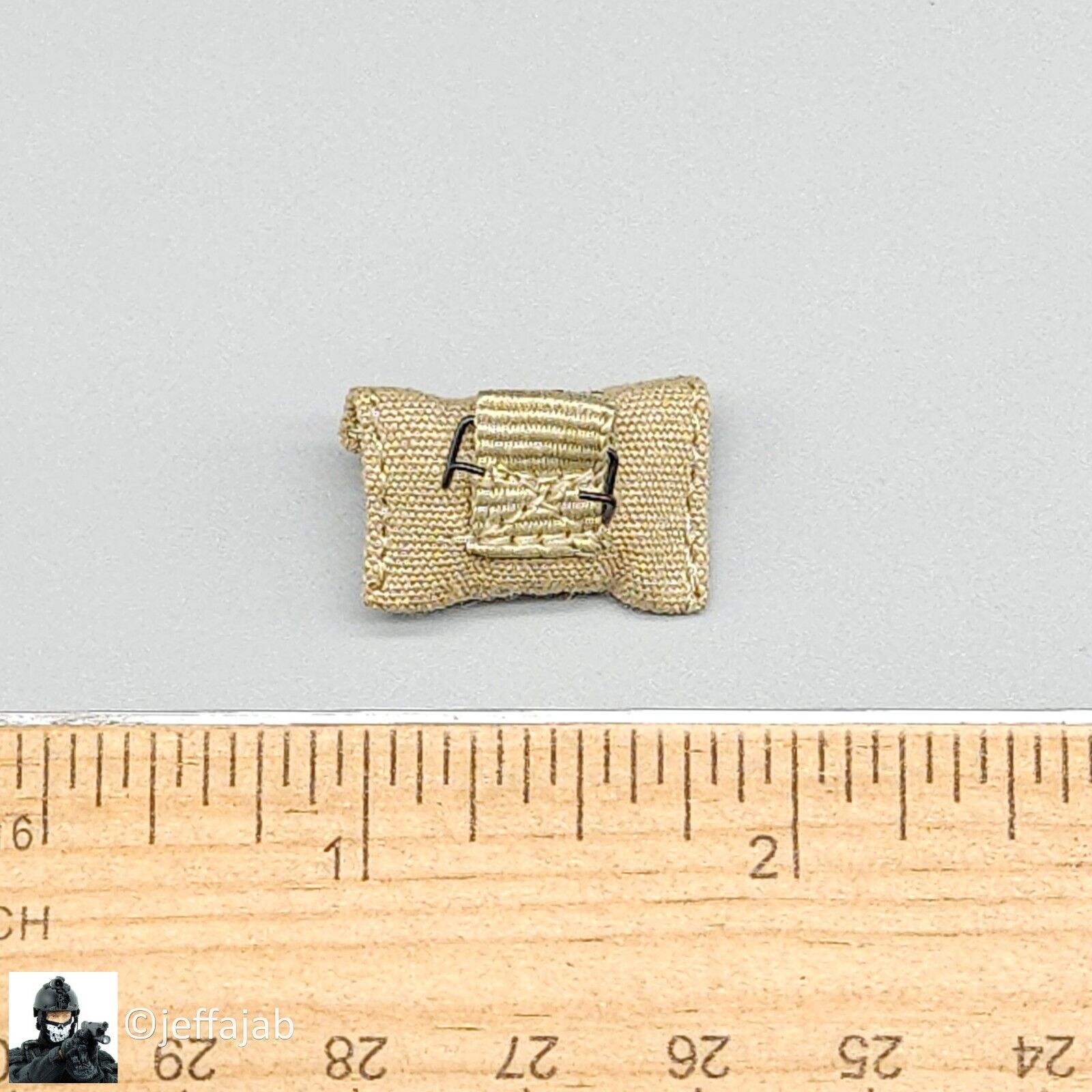 1:6 scale DiD WWII Sergeant Horvath First Aid Pouch for 12" Figures