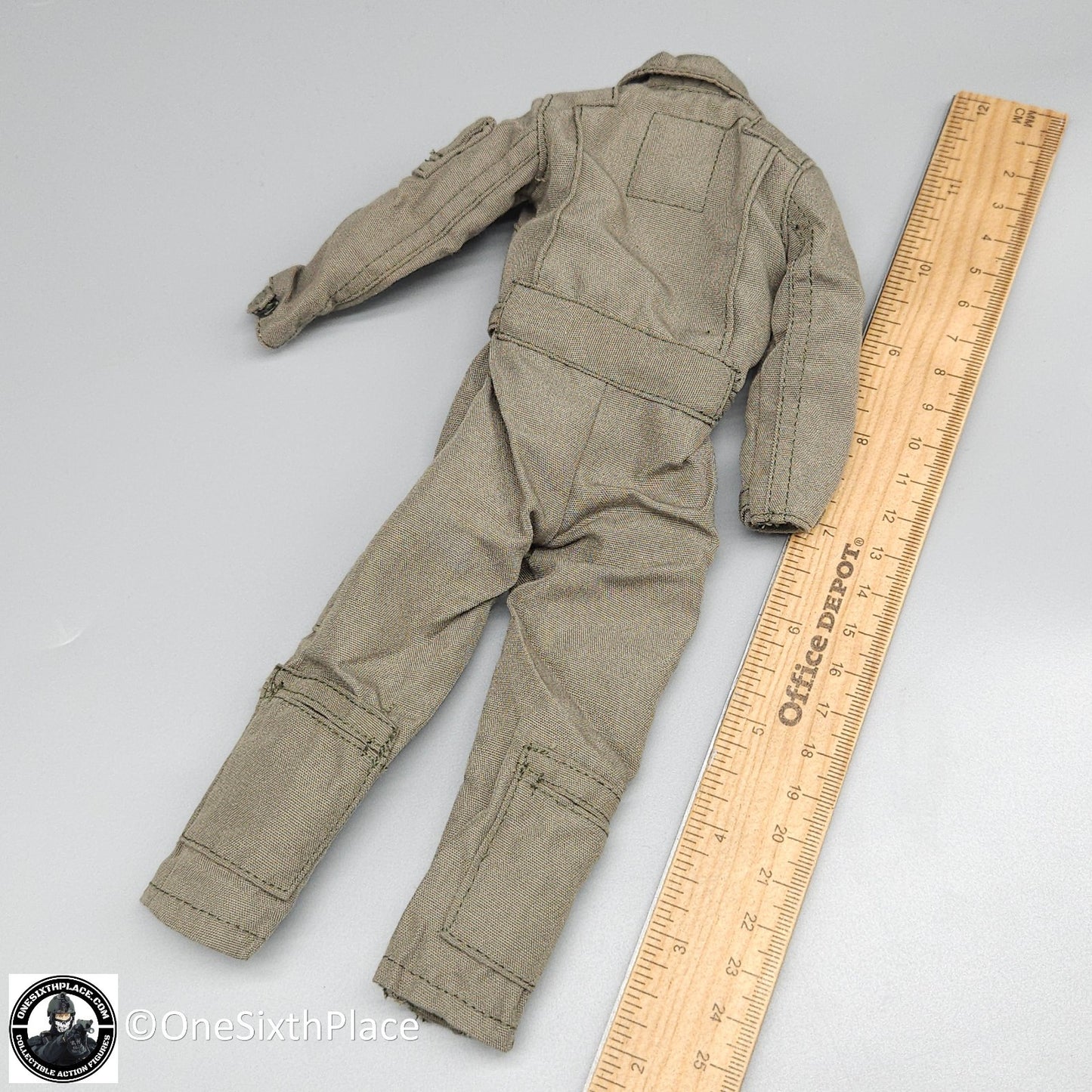 1:6 scale BBI Elite Force Aviator Cougar Green Nomex Flight Suit for 12" Figures