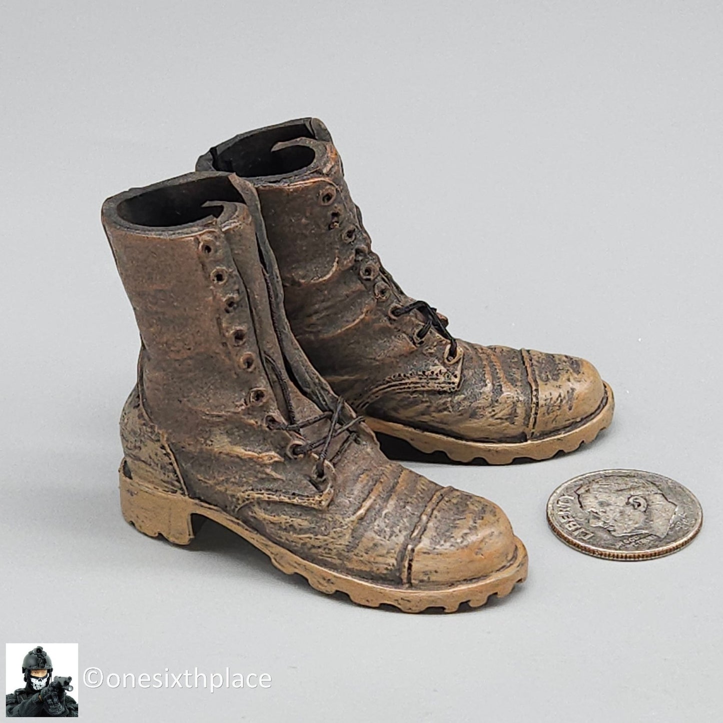 1:6 scale Brown Weathered Combat Boots w/ Laces (Foot Type) for 12" Figures