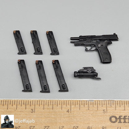 1:6 BBI AWOH 2005 Cunningham & Self Sig P226 Pistol w/ Ammo Mags for 12" Figures