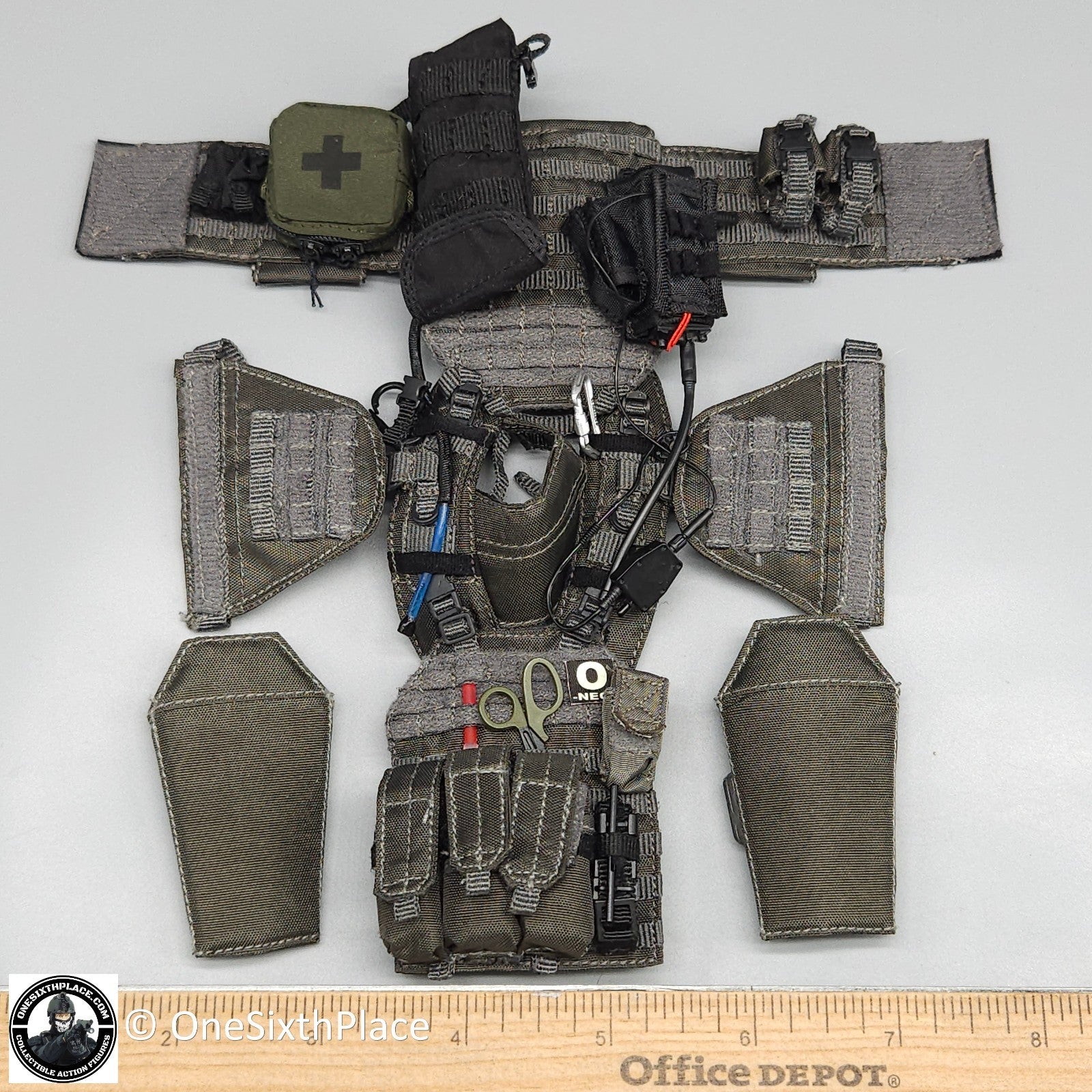 1:6 Easy & Simple ZERT Juggernaut Sully Gray Plate Carrier w/ Pouches Assembled