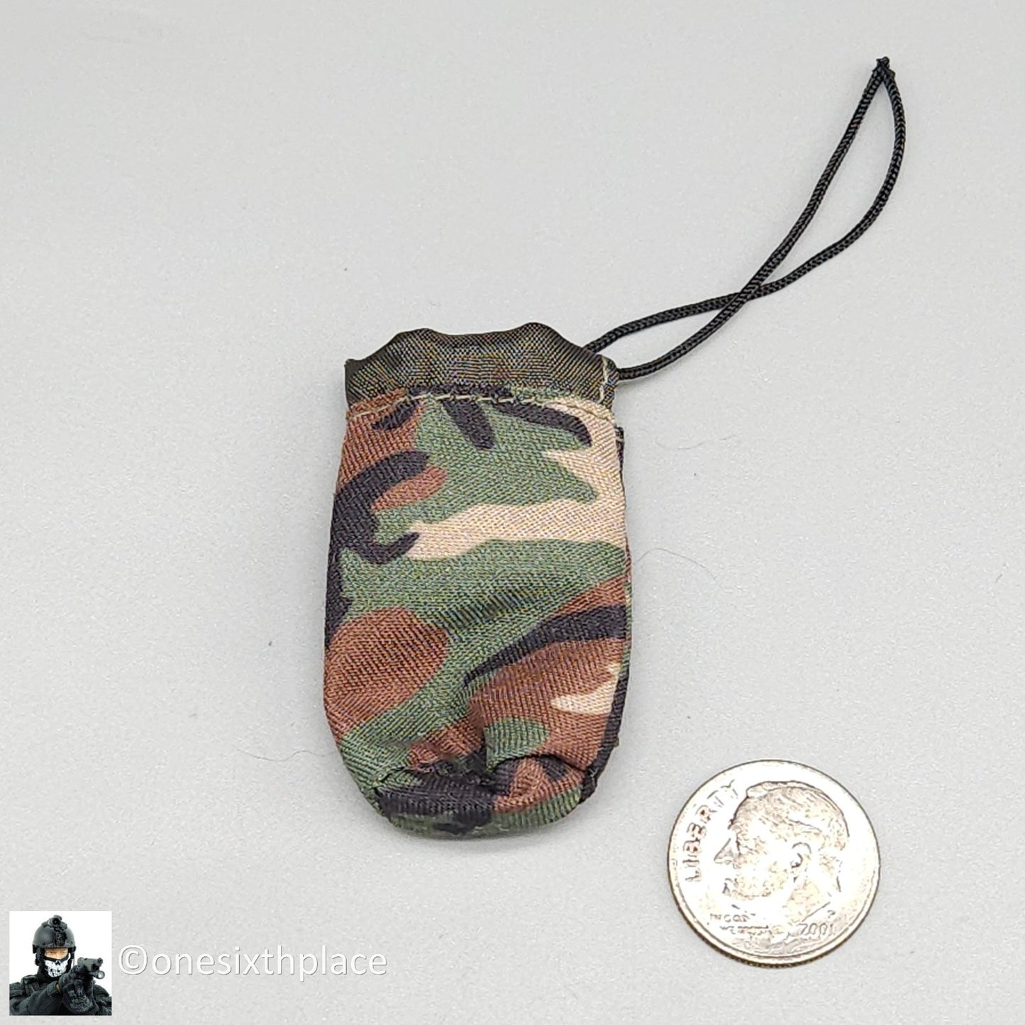 1:6 scale Woodland Camo Water Bottle / Brass Collector Pouch for 12" Figures