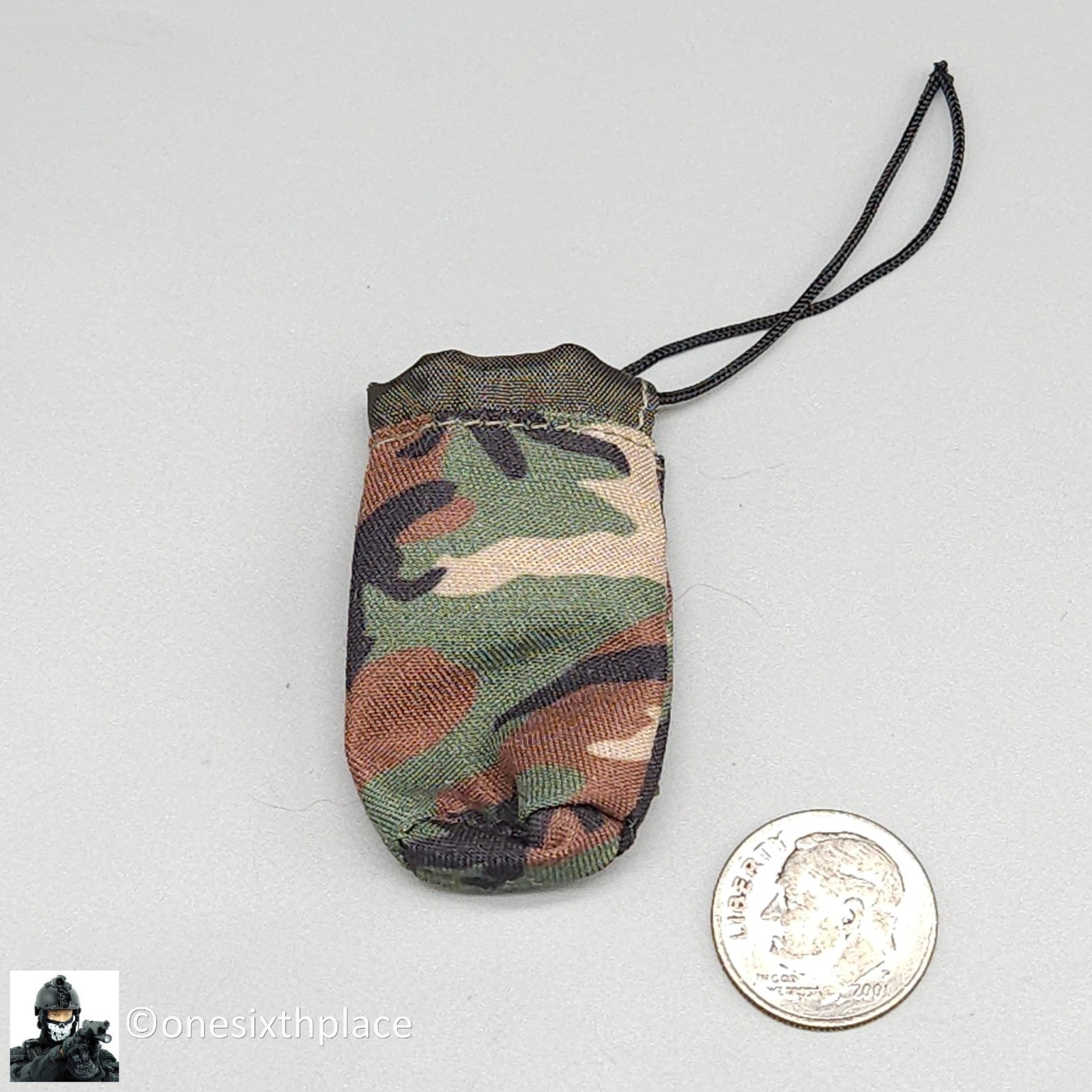 1:6 scale Woodland Camo Water Bottle / Brass Collector Pouch for 12" Figures
