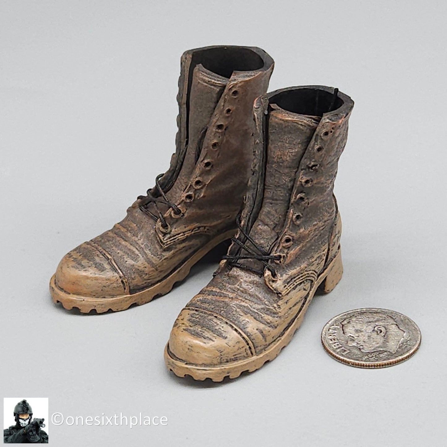 1:6 scale Brown Weathered Combat Boots w/ Laces (Foot Type) for 12" Figures