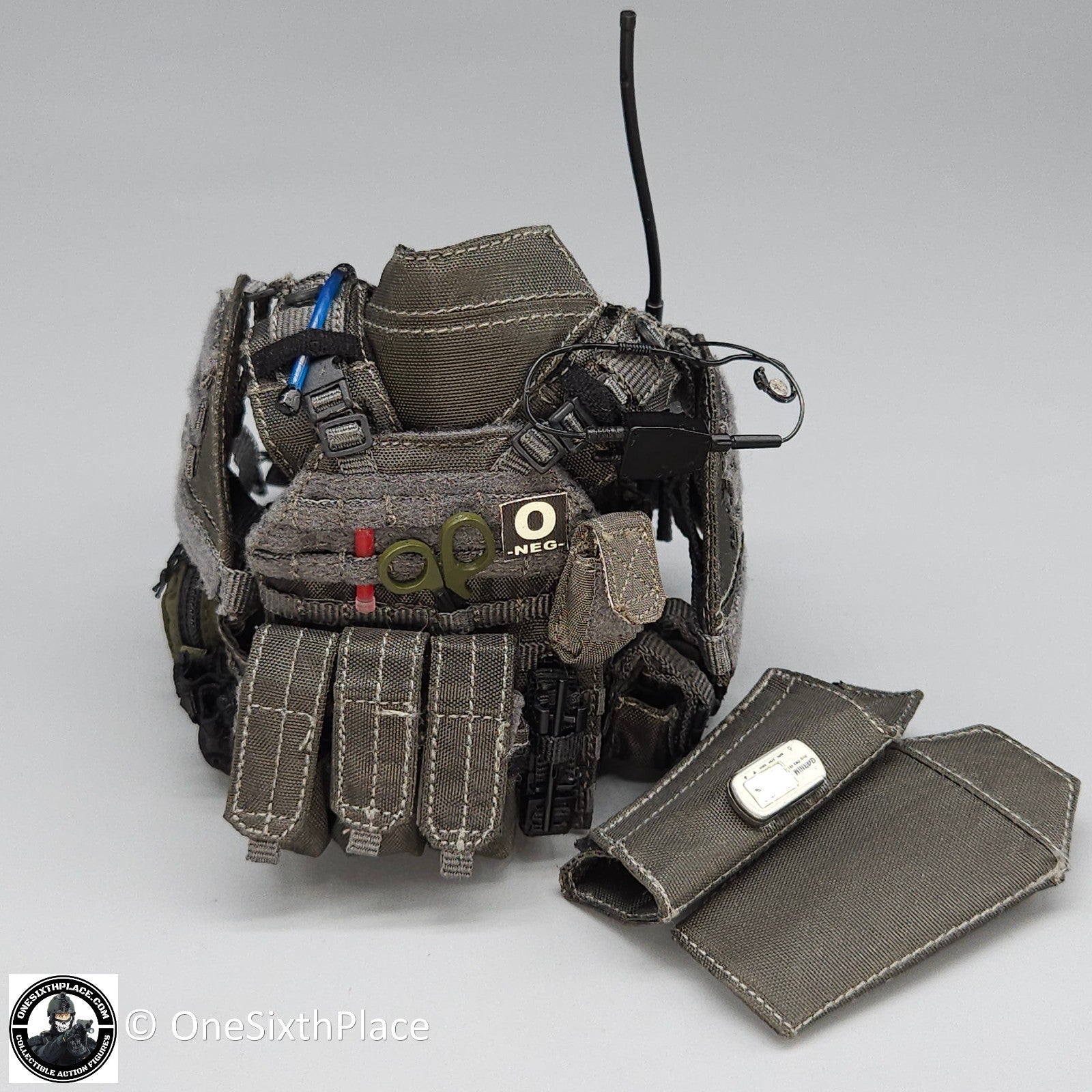 1:6 Easy & Simple ZERT Juggernaut Sully Gray Plate Carrier w/ Pouches Assembled