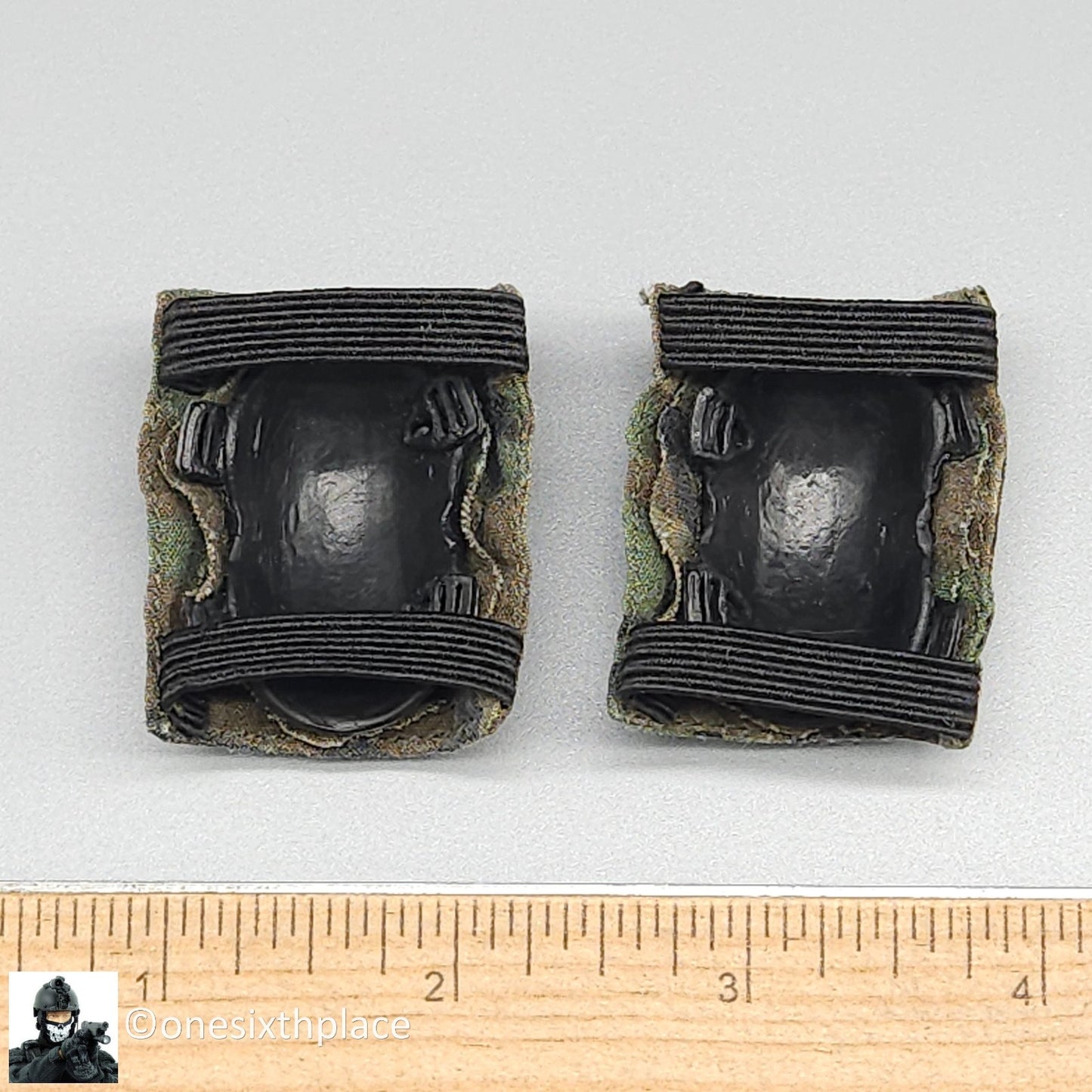 1:6 scale Dragon US Army Alex Woodland Camo Knee Pads for 12" Figures