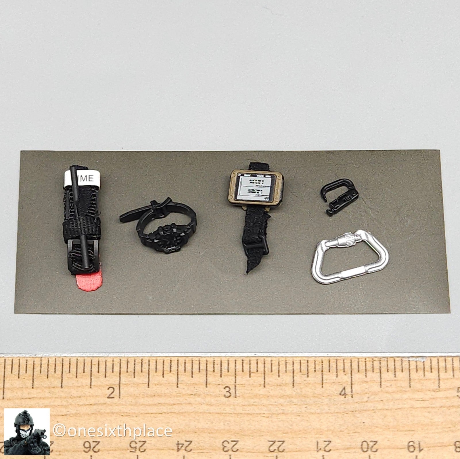 1:6 scale Easy & Simple Coalition Forces SAS Sniper Watch GPS Tourniquet Set